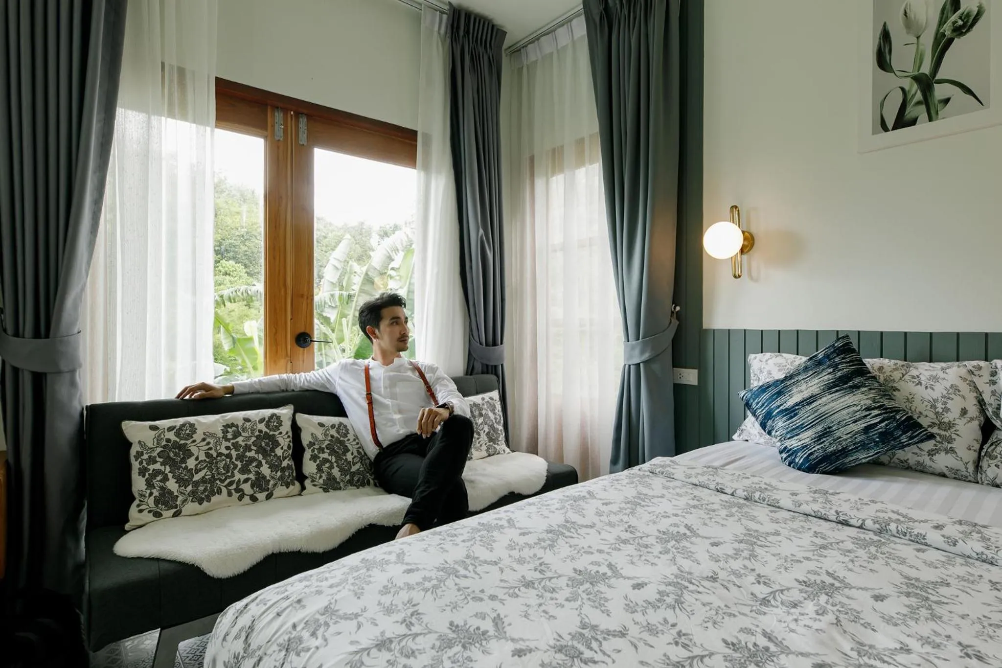 Bed in Magical Mountain View Resort