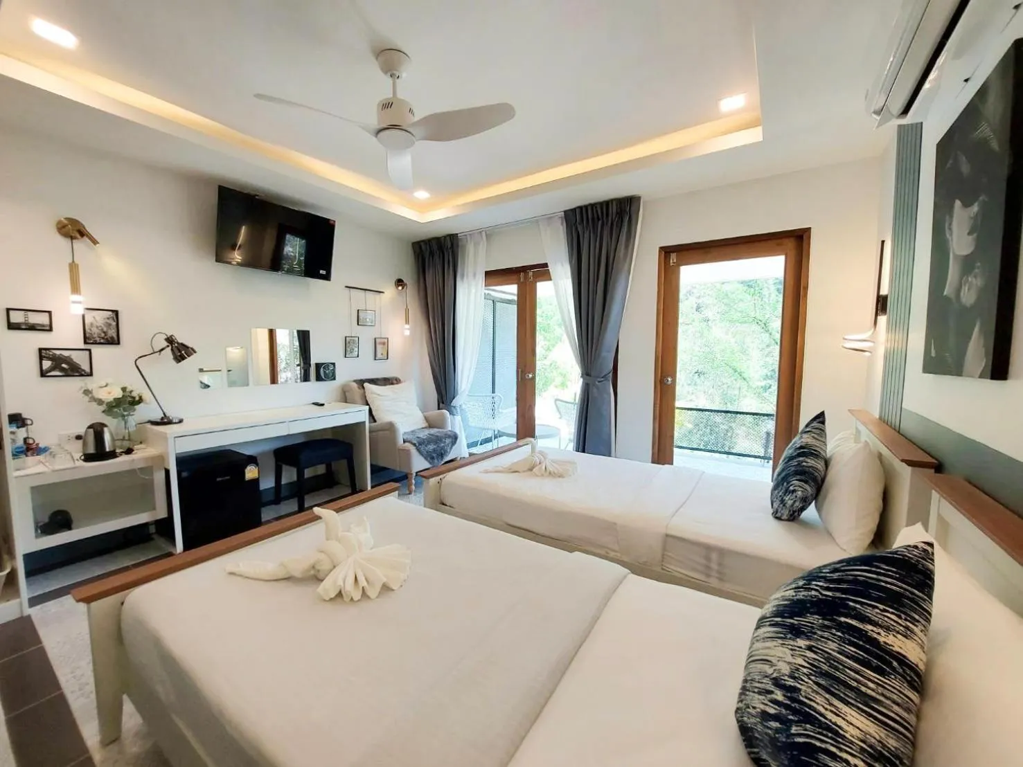 Bed in Magical Mountain View Resort