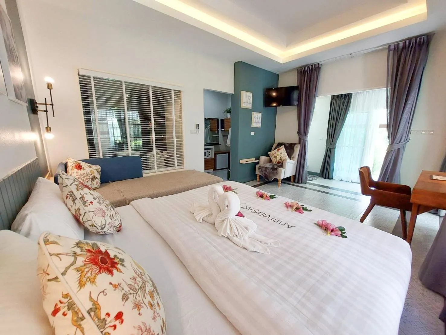 Bed in Magical Mountain View Resort