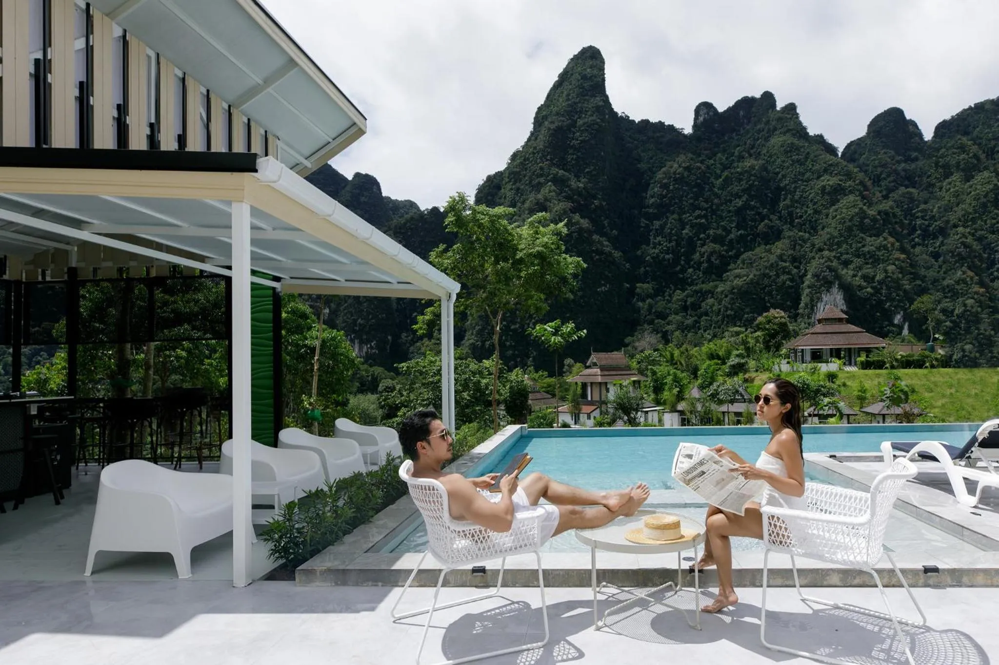 Swimming pool in Magical Mountain View Resort