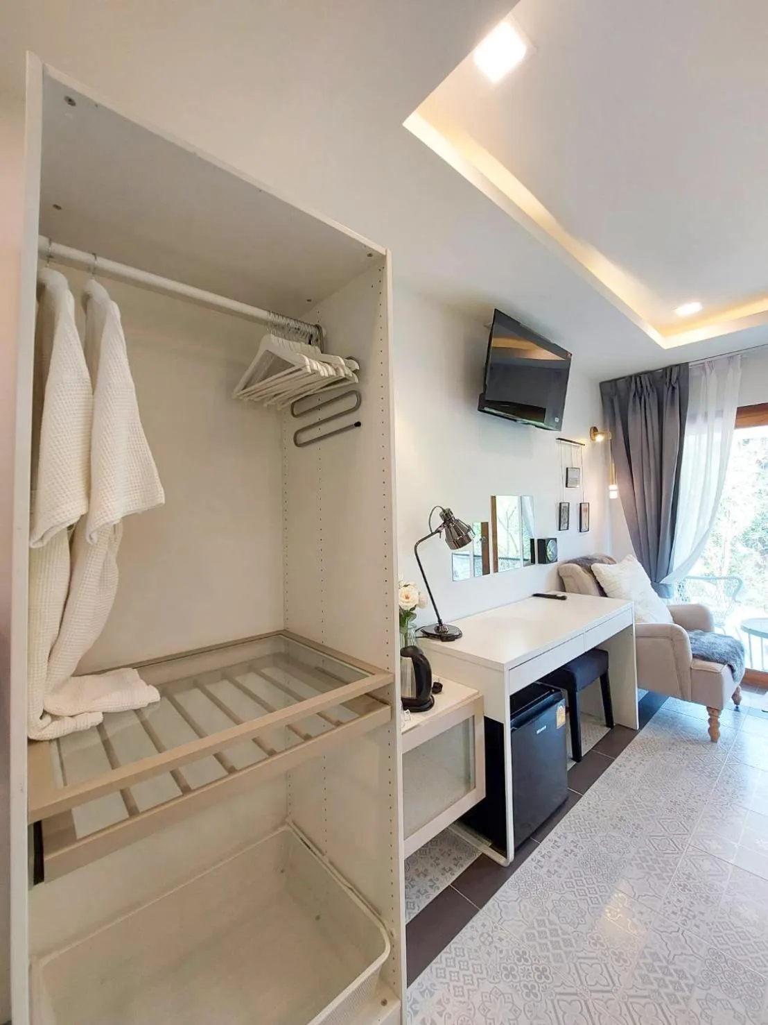 Bed in Magical Mountain View Resort