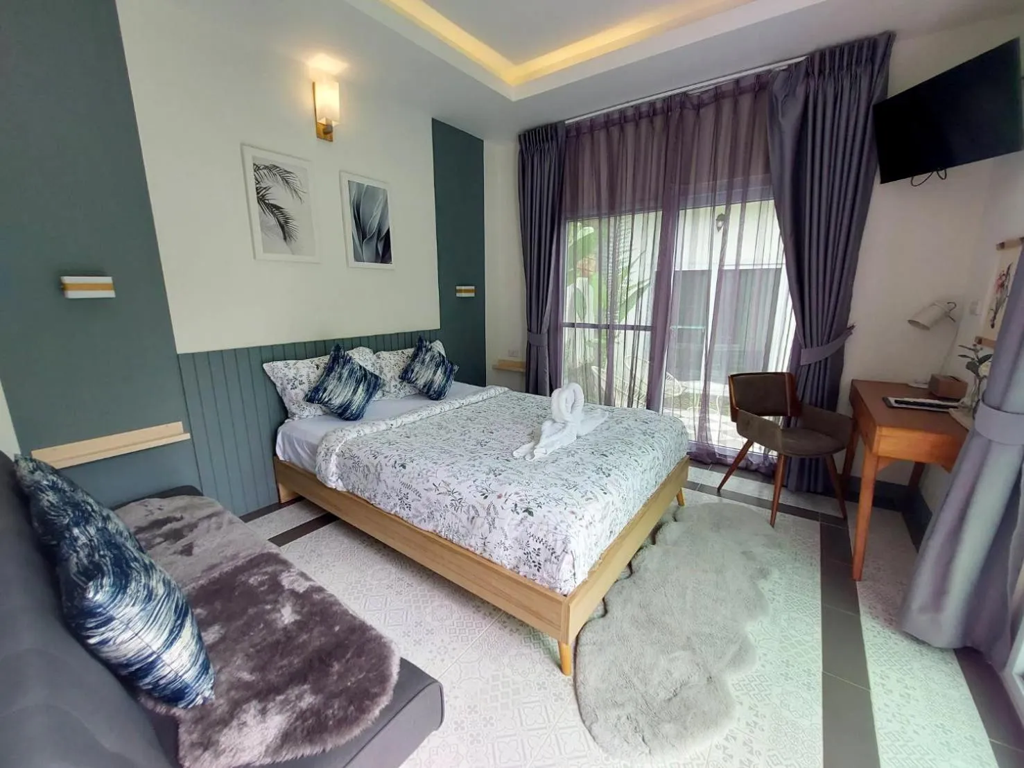 Bed in Magical Mountain View Resort