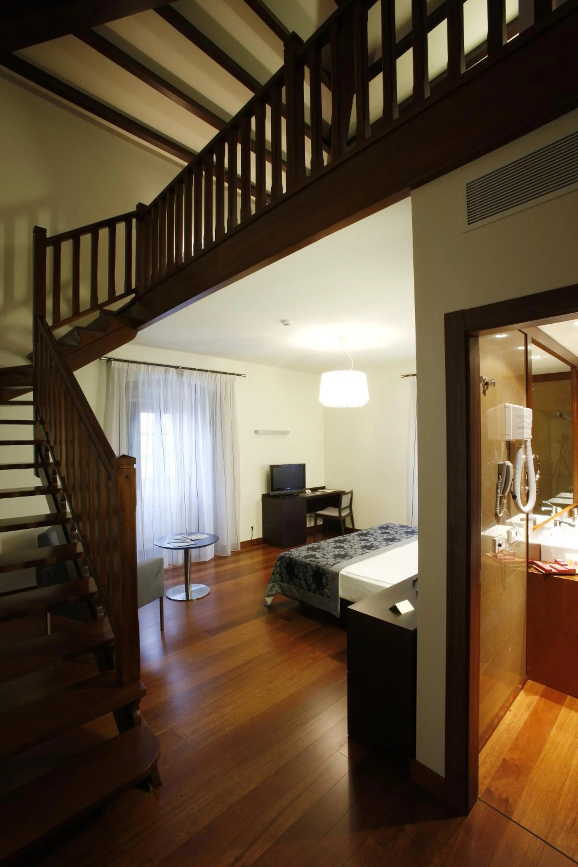 Photo of the whole room in Hotel Palacio de Merás