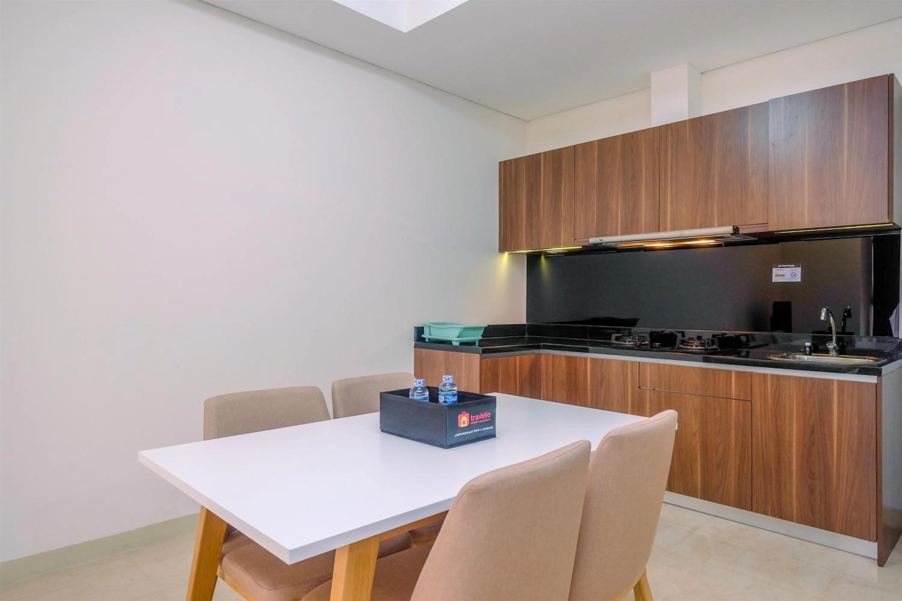 Brand New 2BR L'Avenue Apartment By Travelio