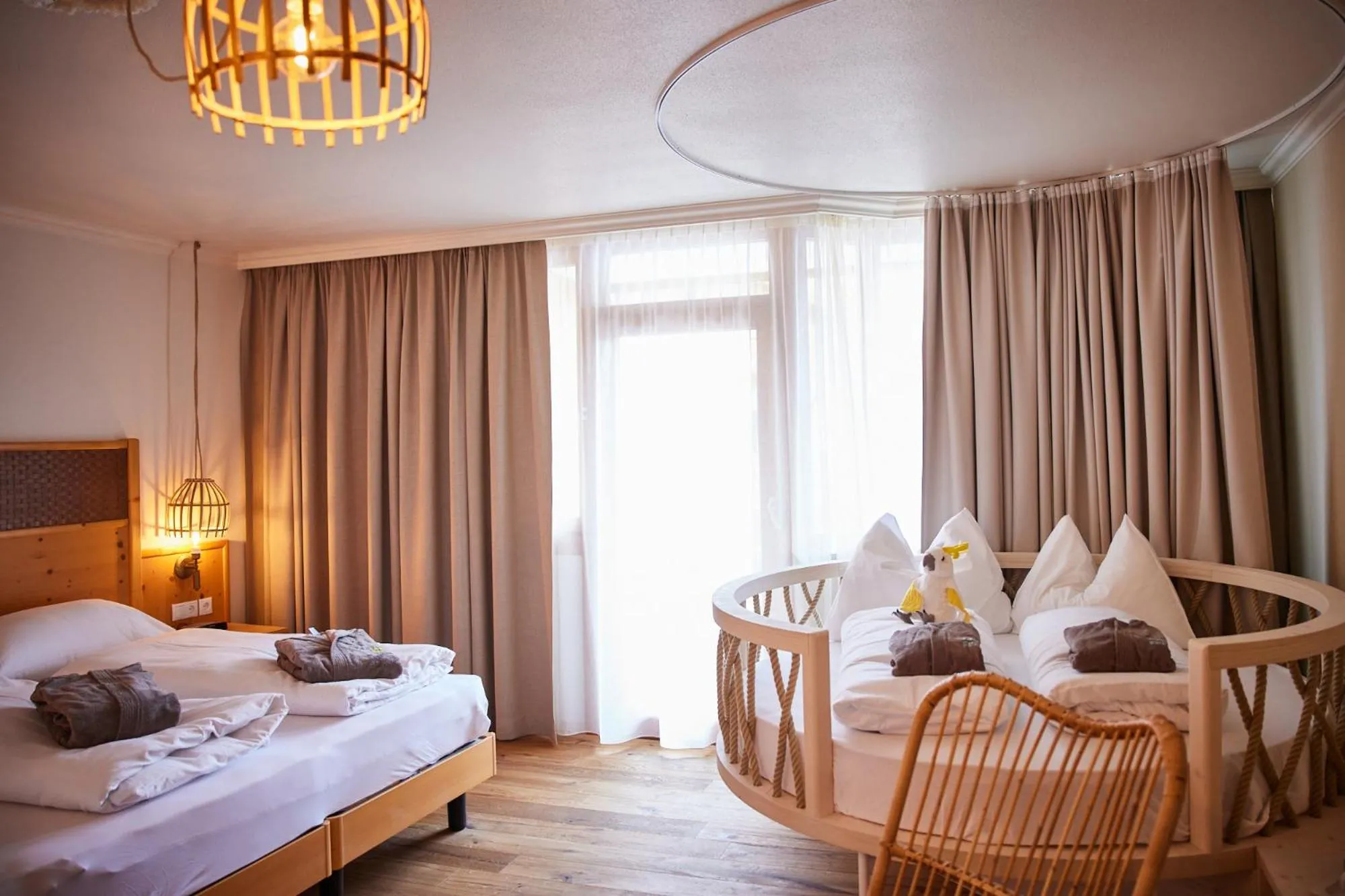 Photo of the whole room, Bed in EdeR FriDa - Tuttiii KomPletti ALL inKlusiv