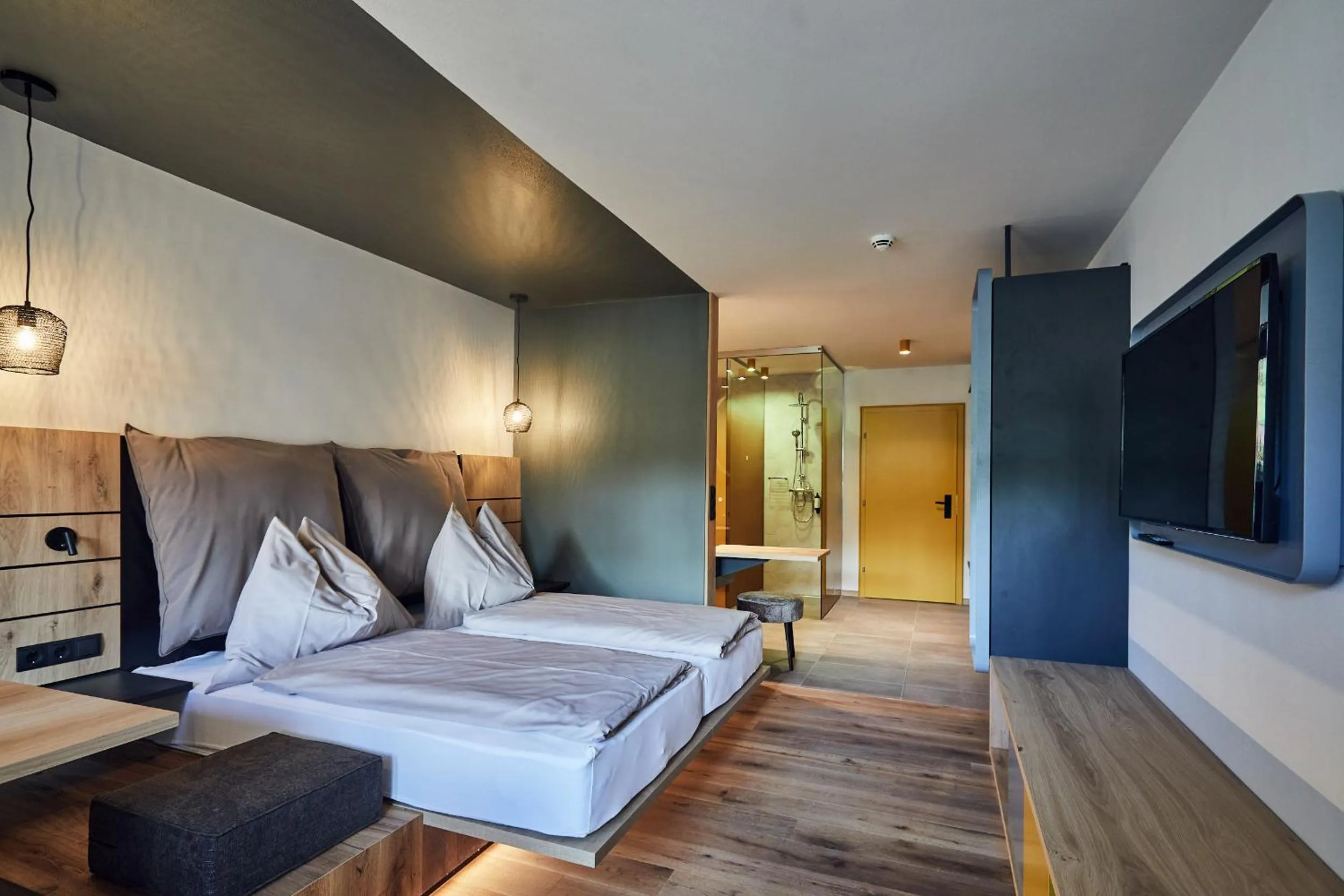 Photo of the whole room, Bed in EdeR FriDa - Tuttiii KomPletti ALL inKlusiv