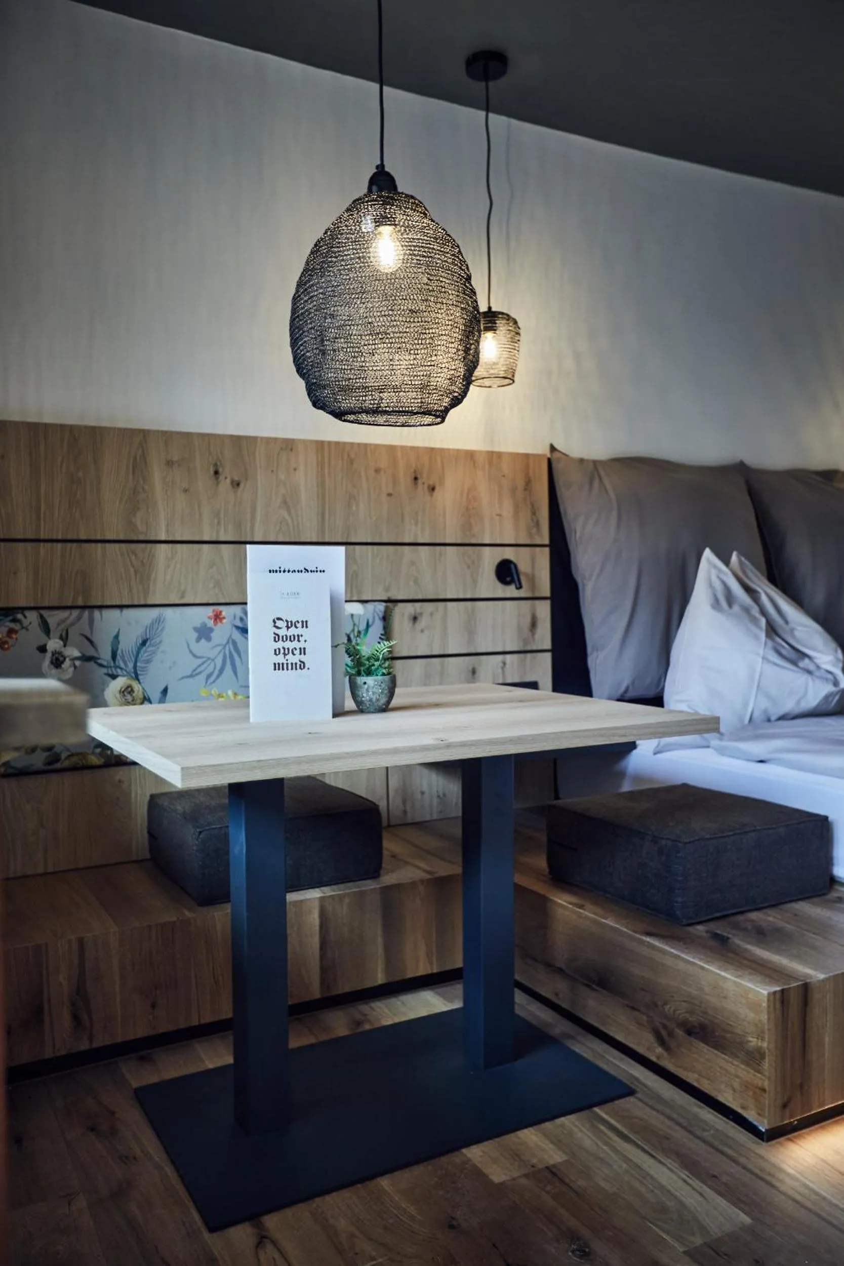 Photo of the whole room, Bed in EdeR FriDa - Tuttiii KomPletti ALL inKlusiv