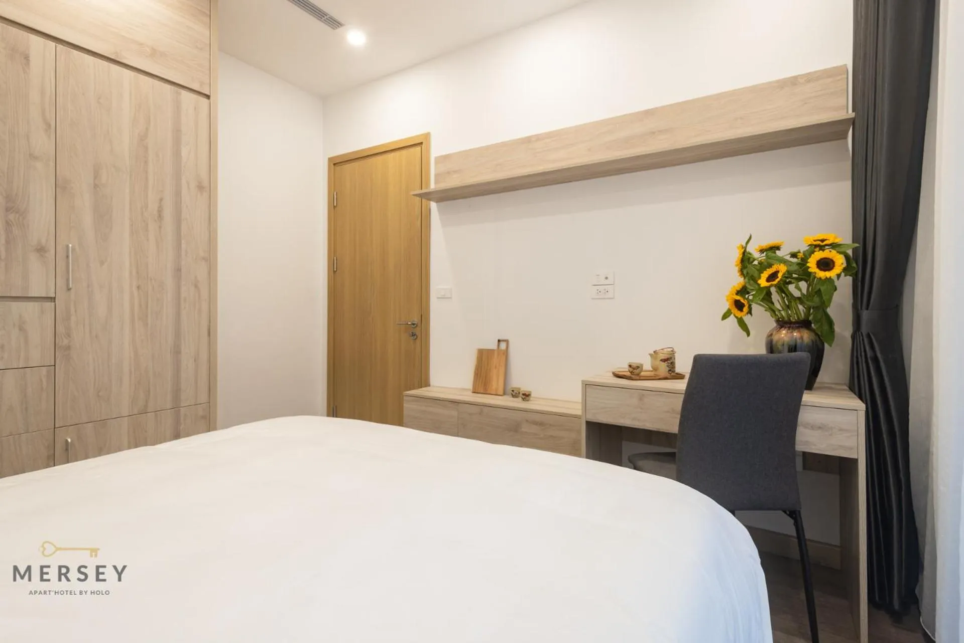 Bed in Mersey Central Hanoi Apart'Hotel