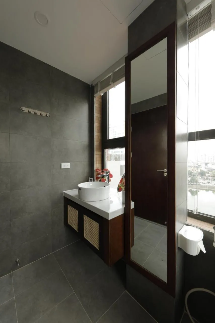 Bathroom in Mersey Central Hanoi Apart'Hotel