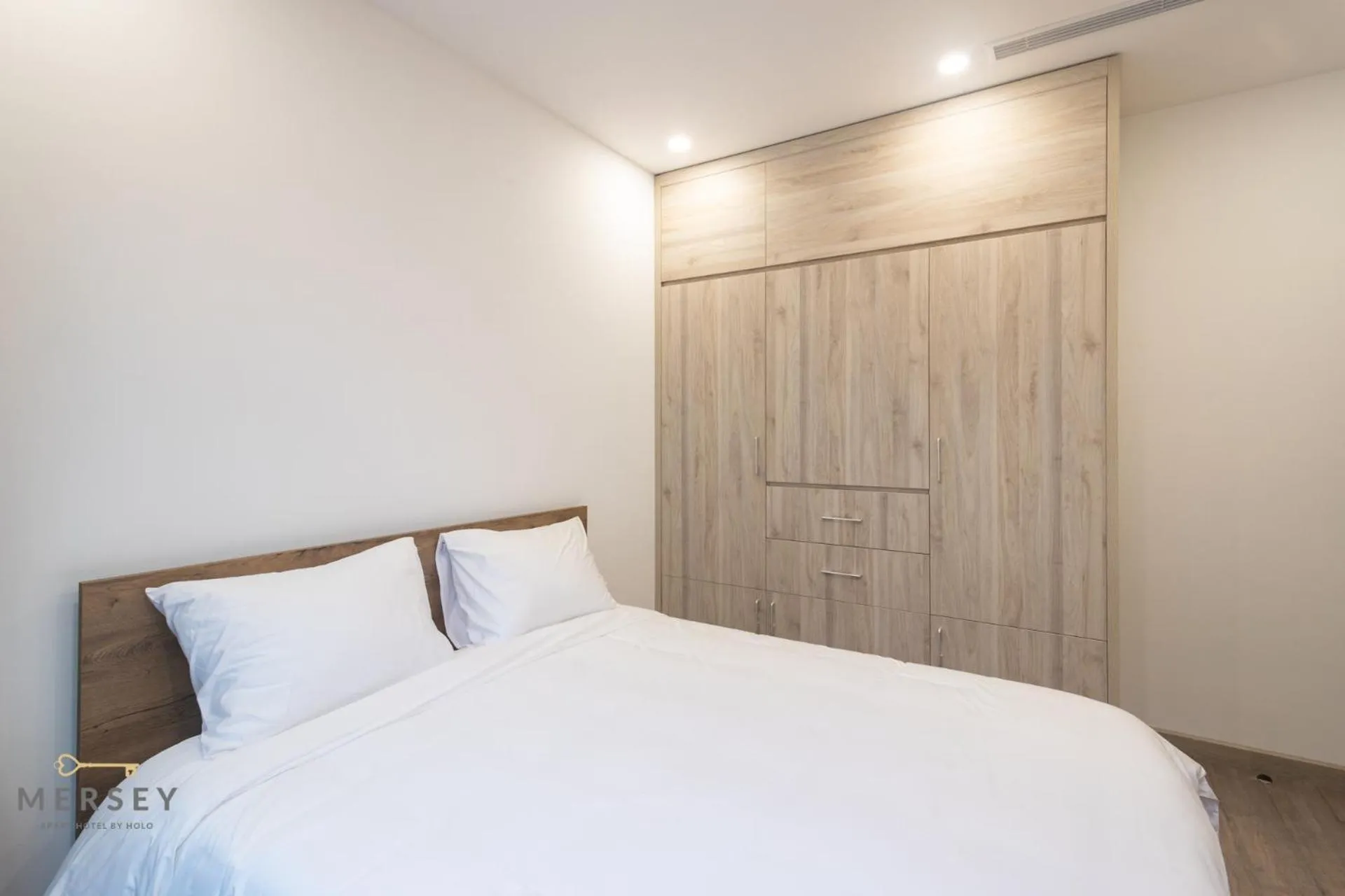 Bed in Mersey Central Hanoi Apart'Hotel