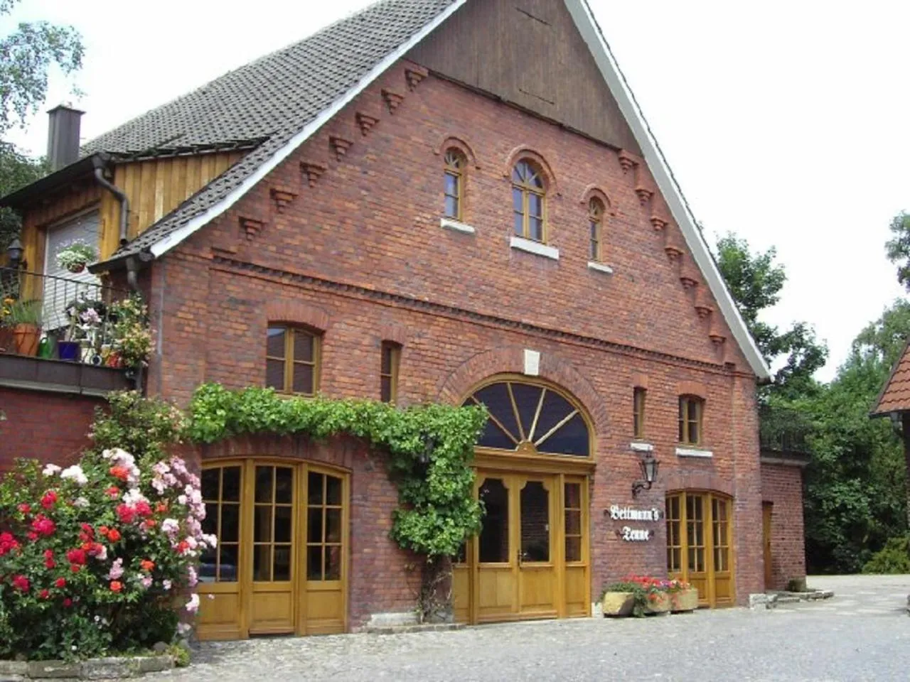 Property building in Bettmann regional Einkaufen & Bauernhofurlaub