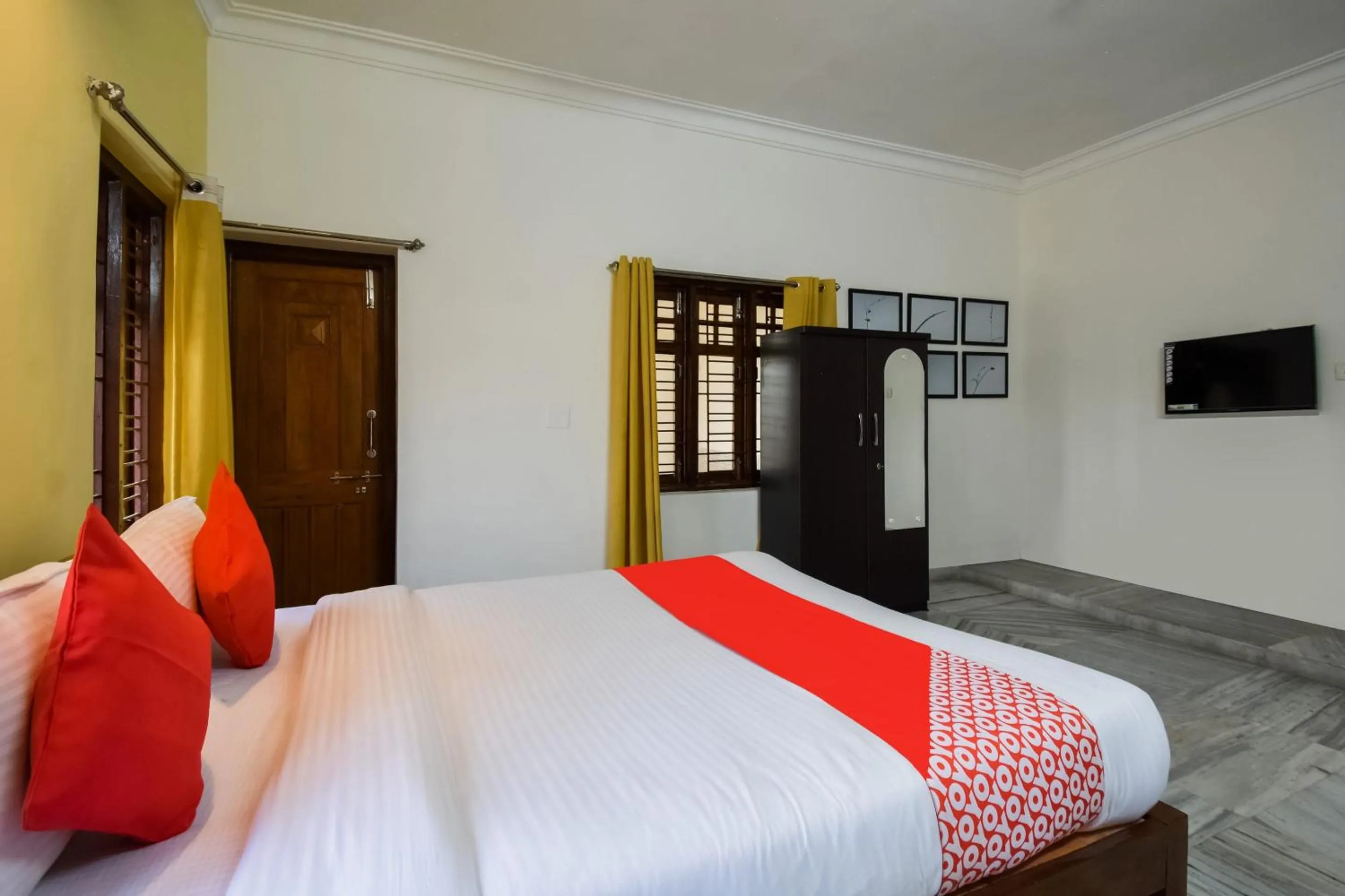 Bedroom in Hotel O Mks Inn