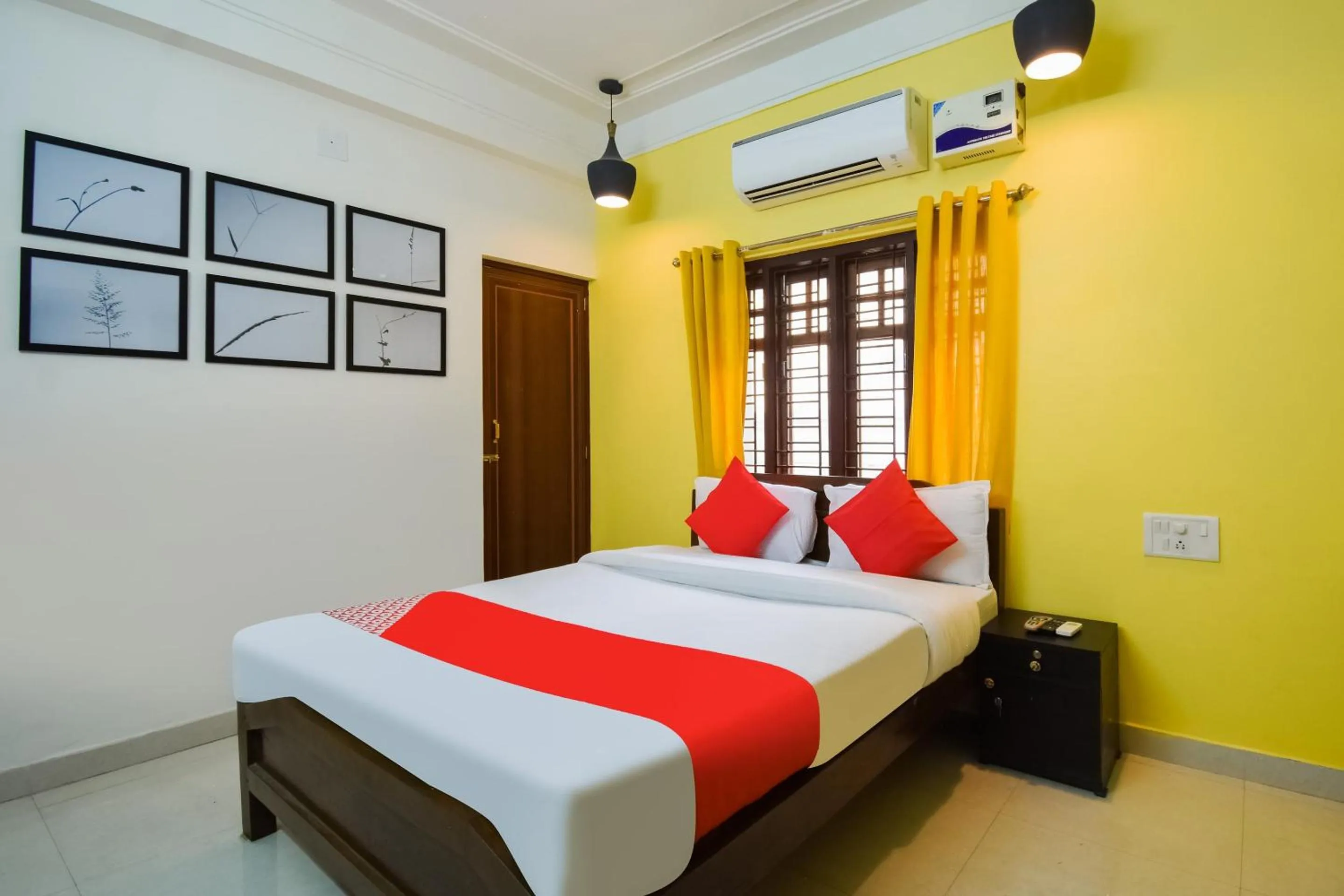 Bedroom in Hotel O Mks Inn