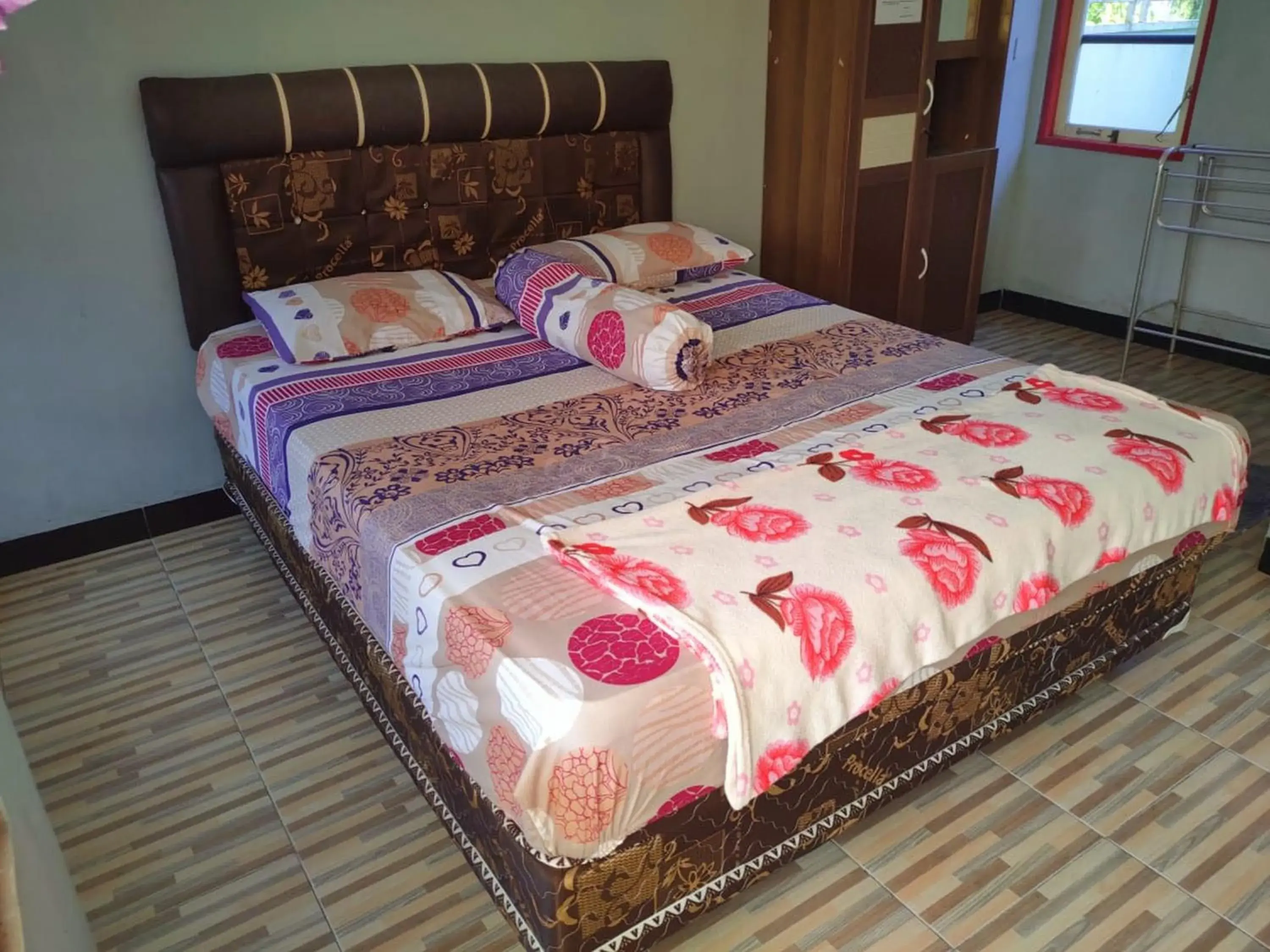 Bedroom, Bed in Adihan Homestay Mitra RedDoorz Bedroom, Bed in Adihan Homestay Mitra RedDoorz