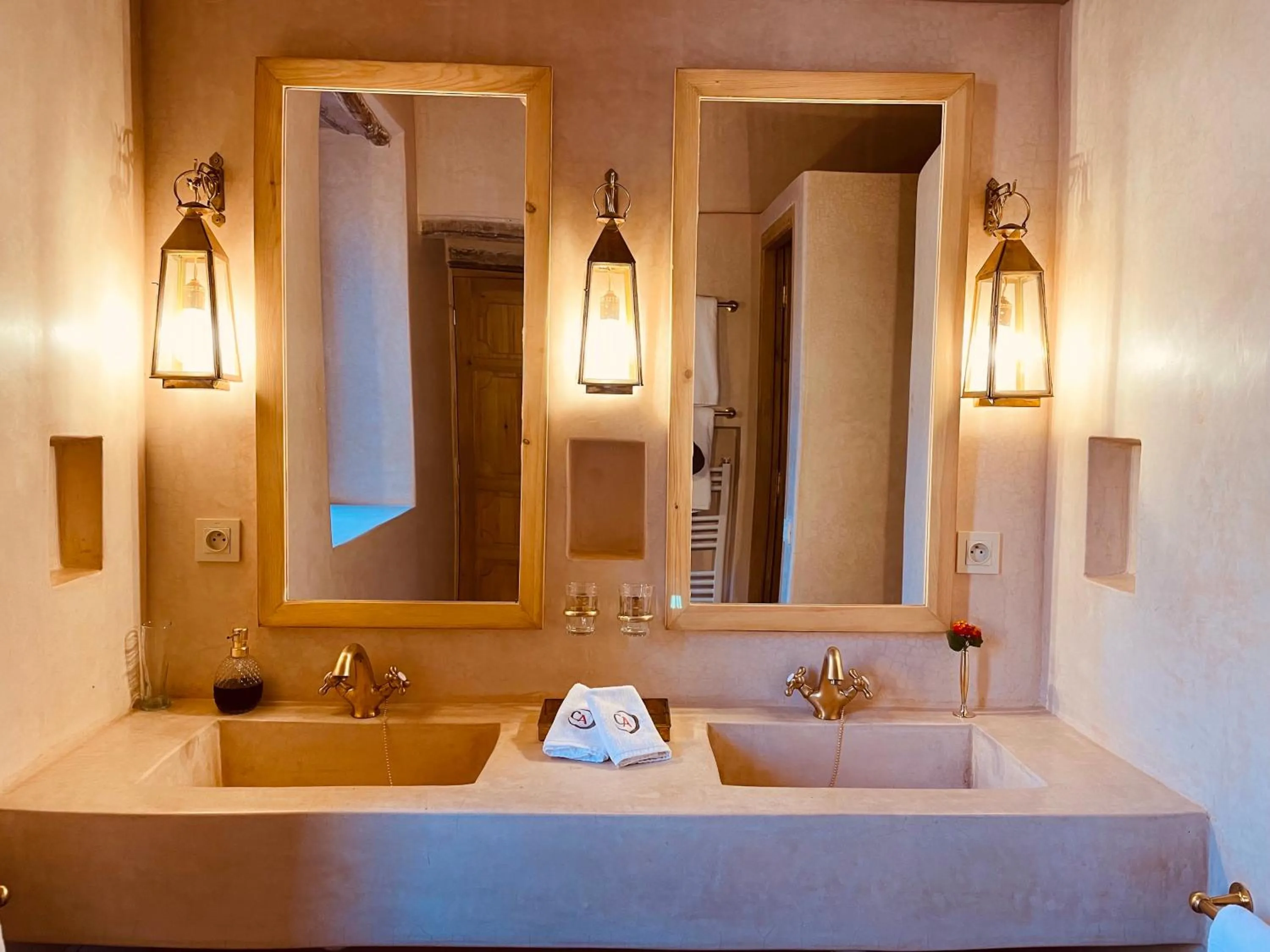 Bathroom, Bed in CASA ABRACADABRA