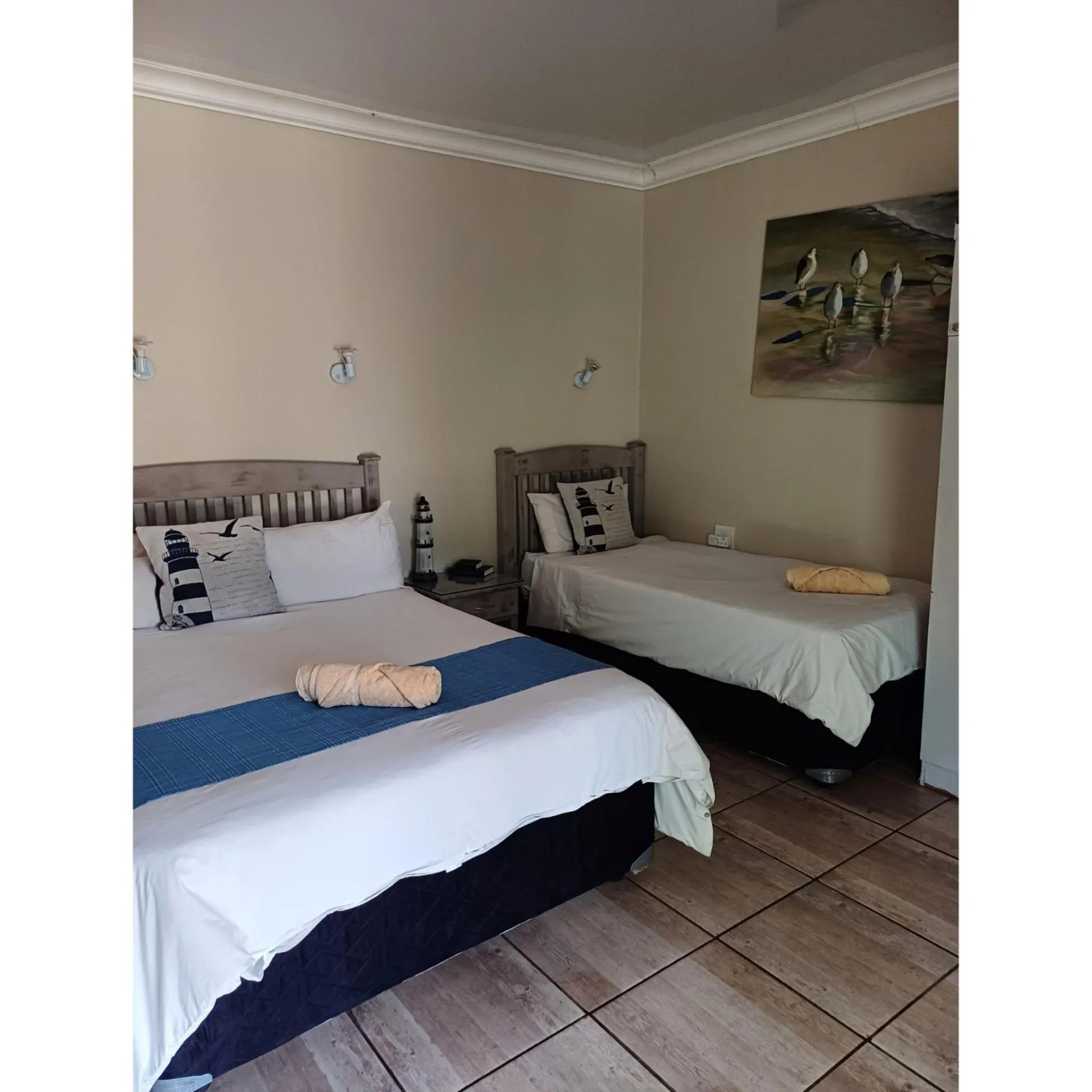 Bedroom, Bed in Palms Lodge