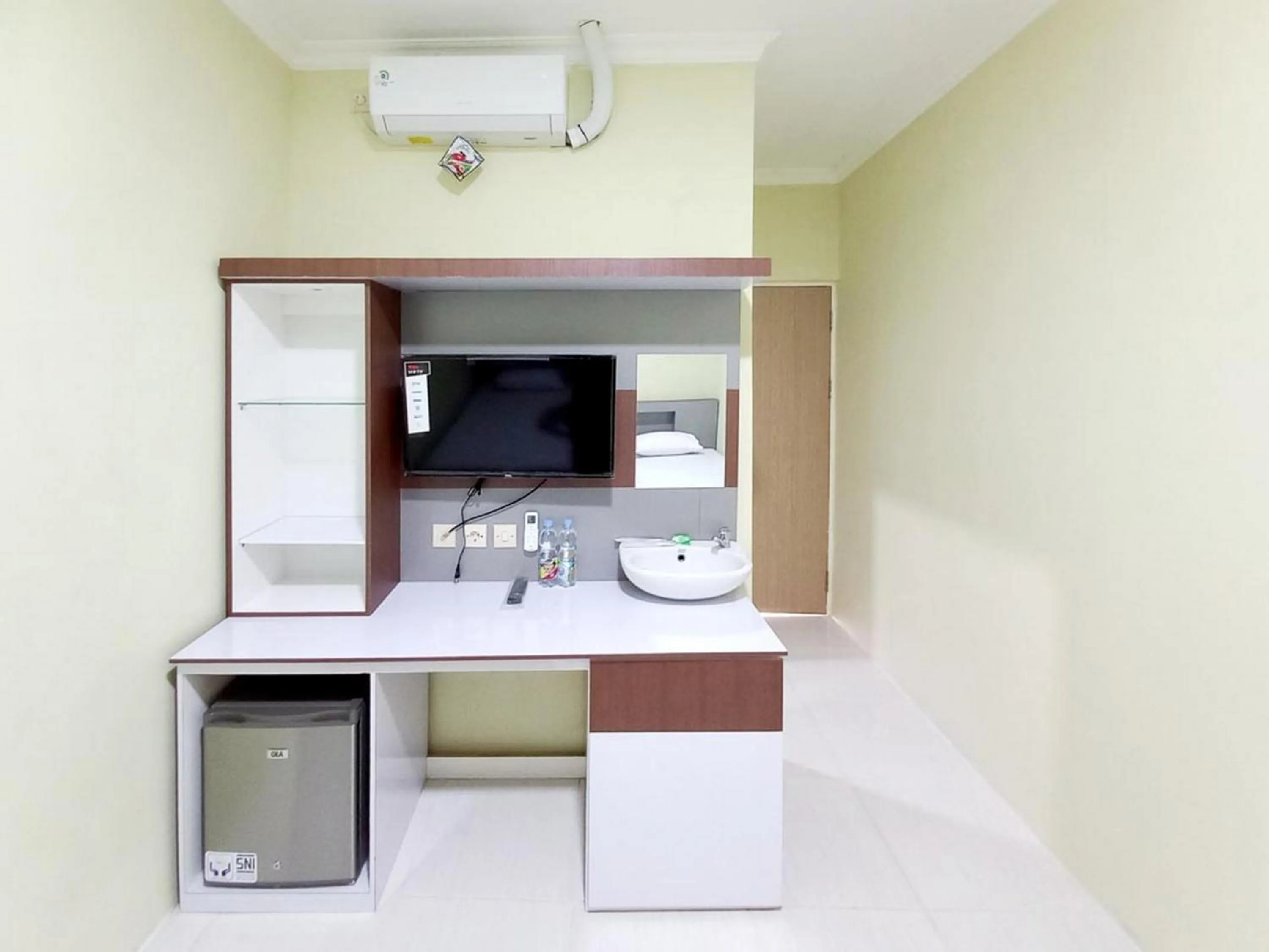 Bedroom in Sky In Homestay Syariah near RSUD Sogaten RedPartner