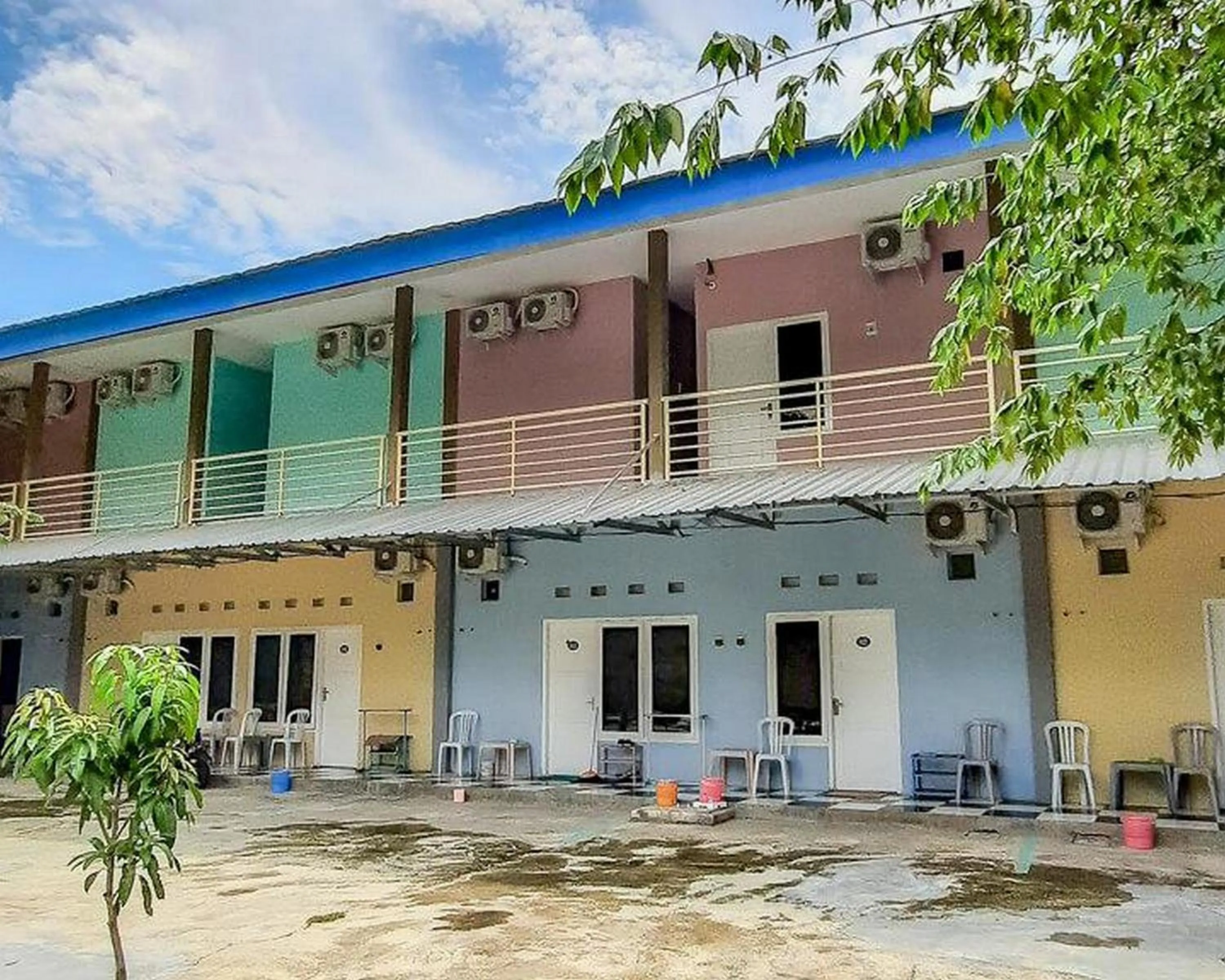 Facade/entrance in Sky In Homestay Syariah near RSUD Sogaten RedPartner