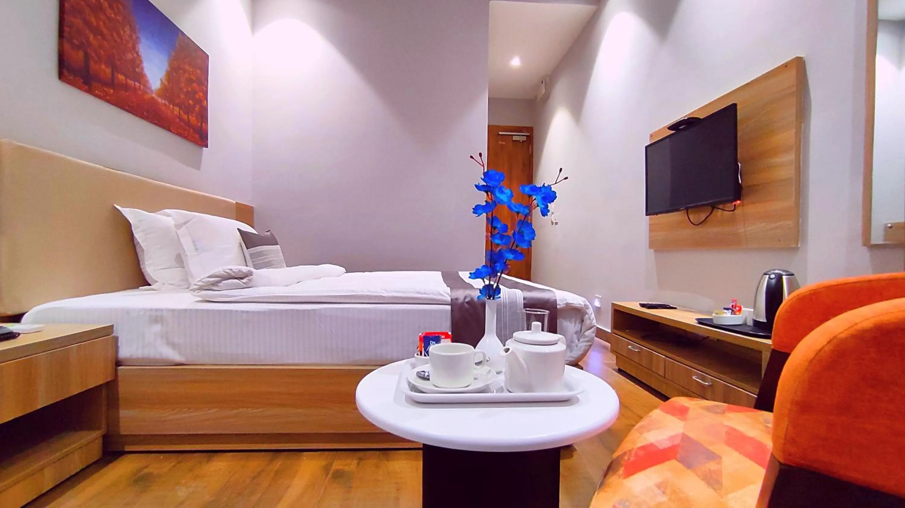 Photo of the whole room, Bed in Sshubh Hotel Nathdwara