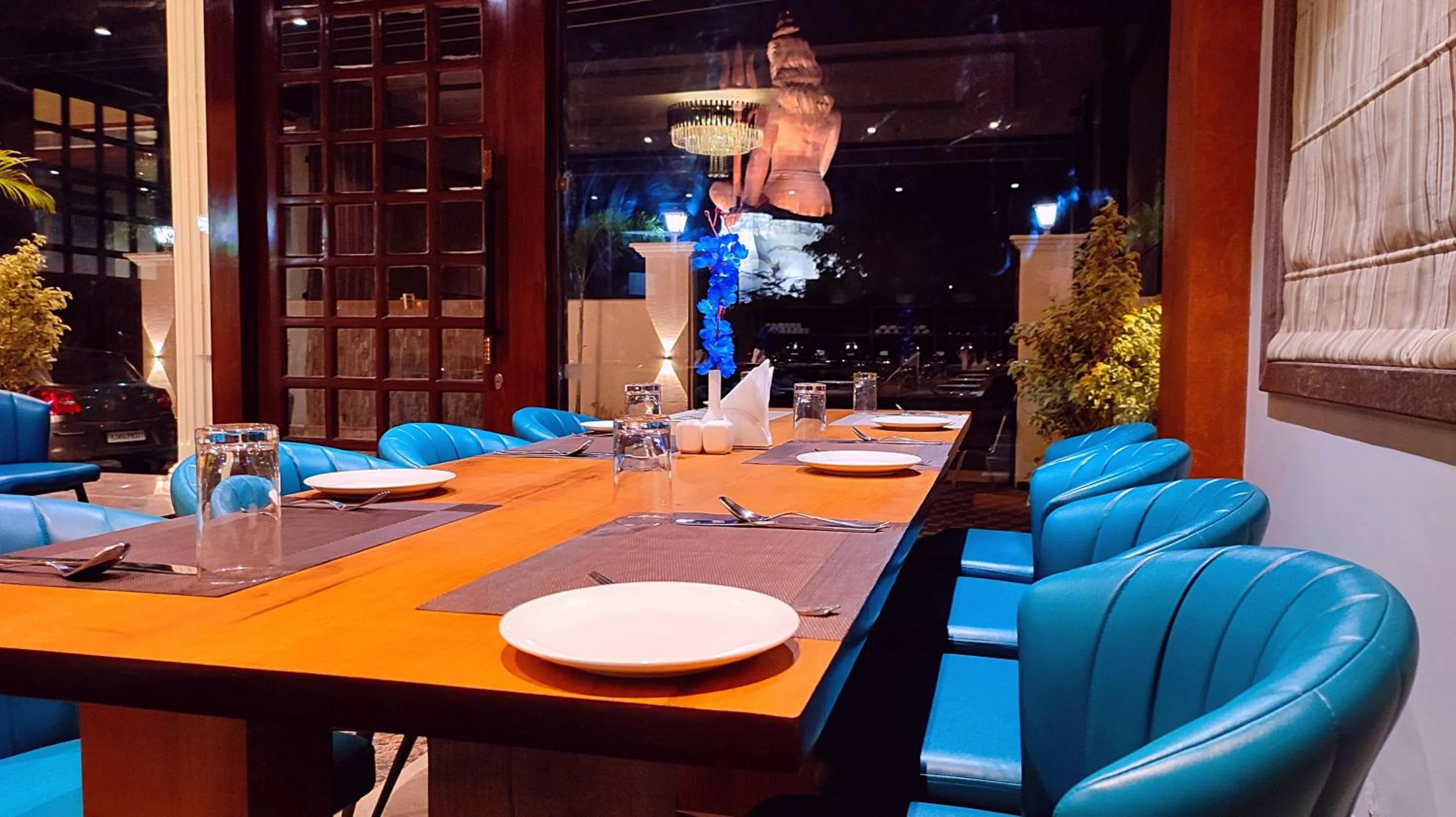 Restaurant/places to eat in Sshubh Hotel Nathdwara