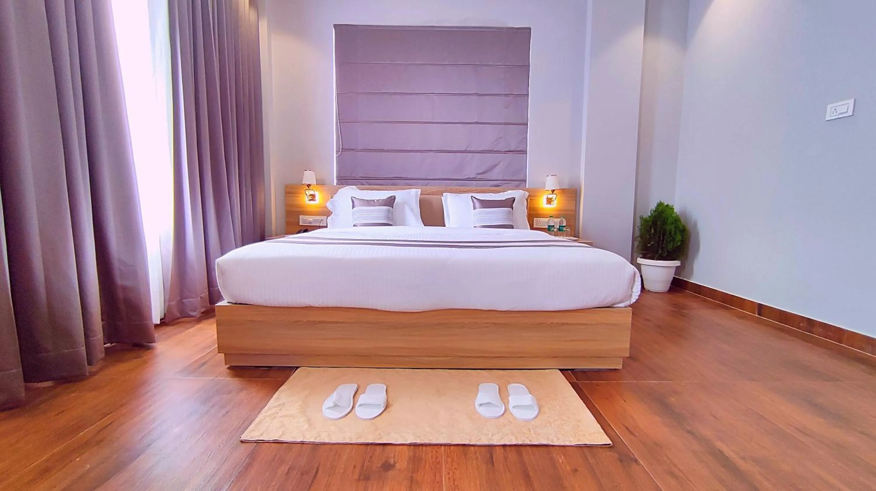 Bed in Sshubh Hotel Nathdwara