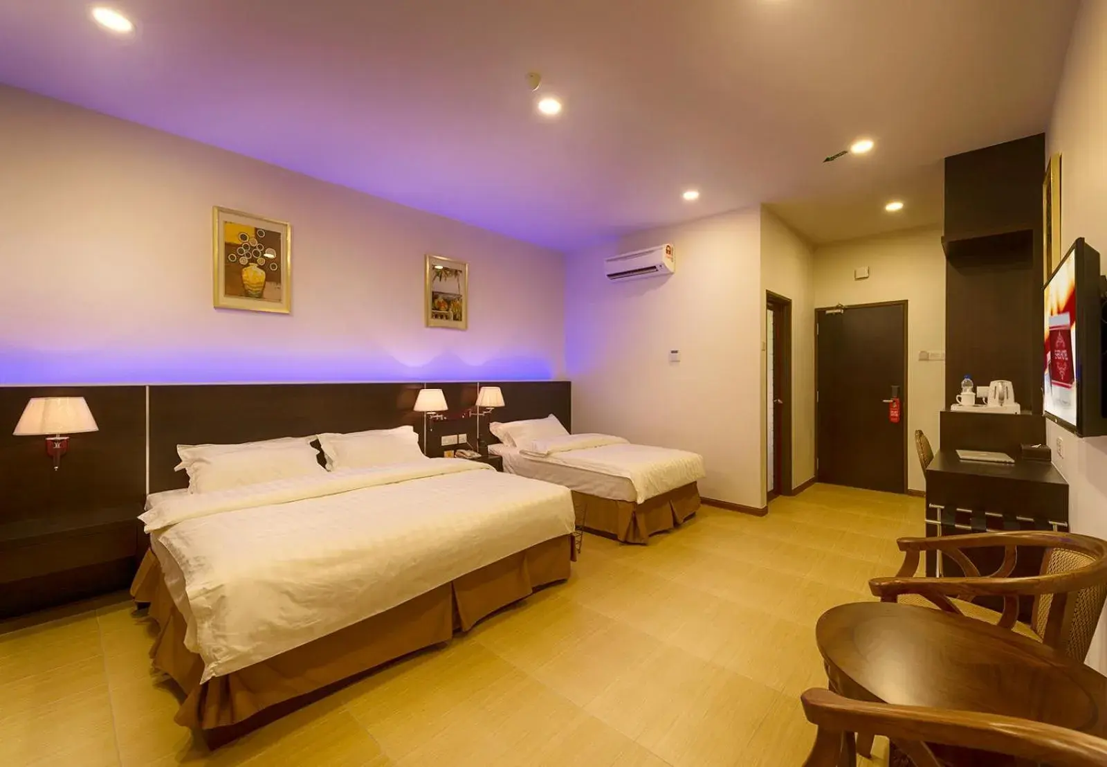 Family Room in ERNES Hotel Alma Bukit Mertajam Family Room in ERNES Hotel Alma Bukit Mertajam