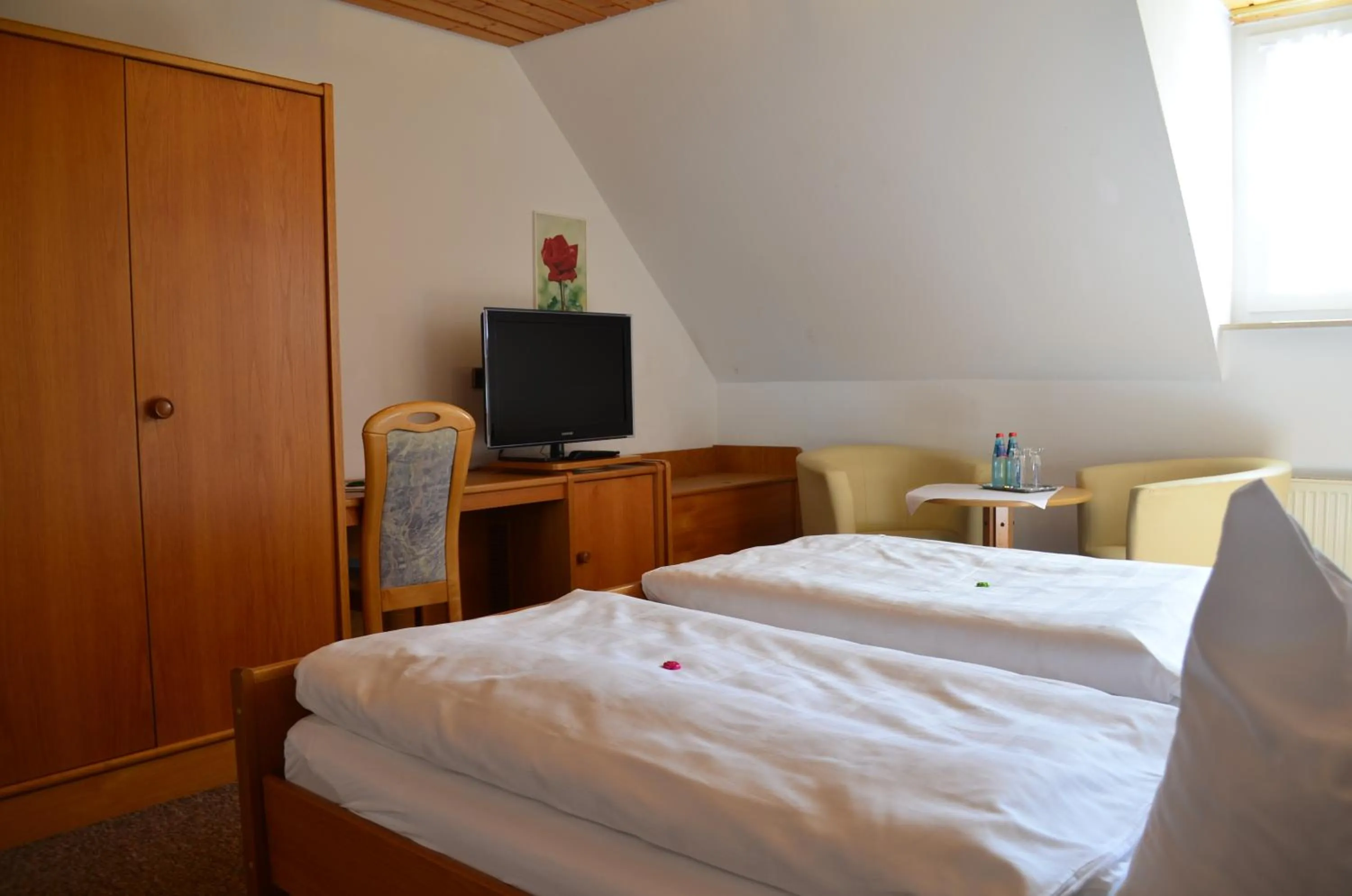 Bedroom, Bed in Hotel Landgasthof Kranz