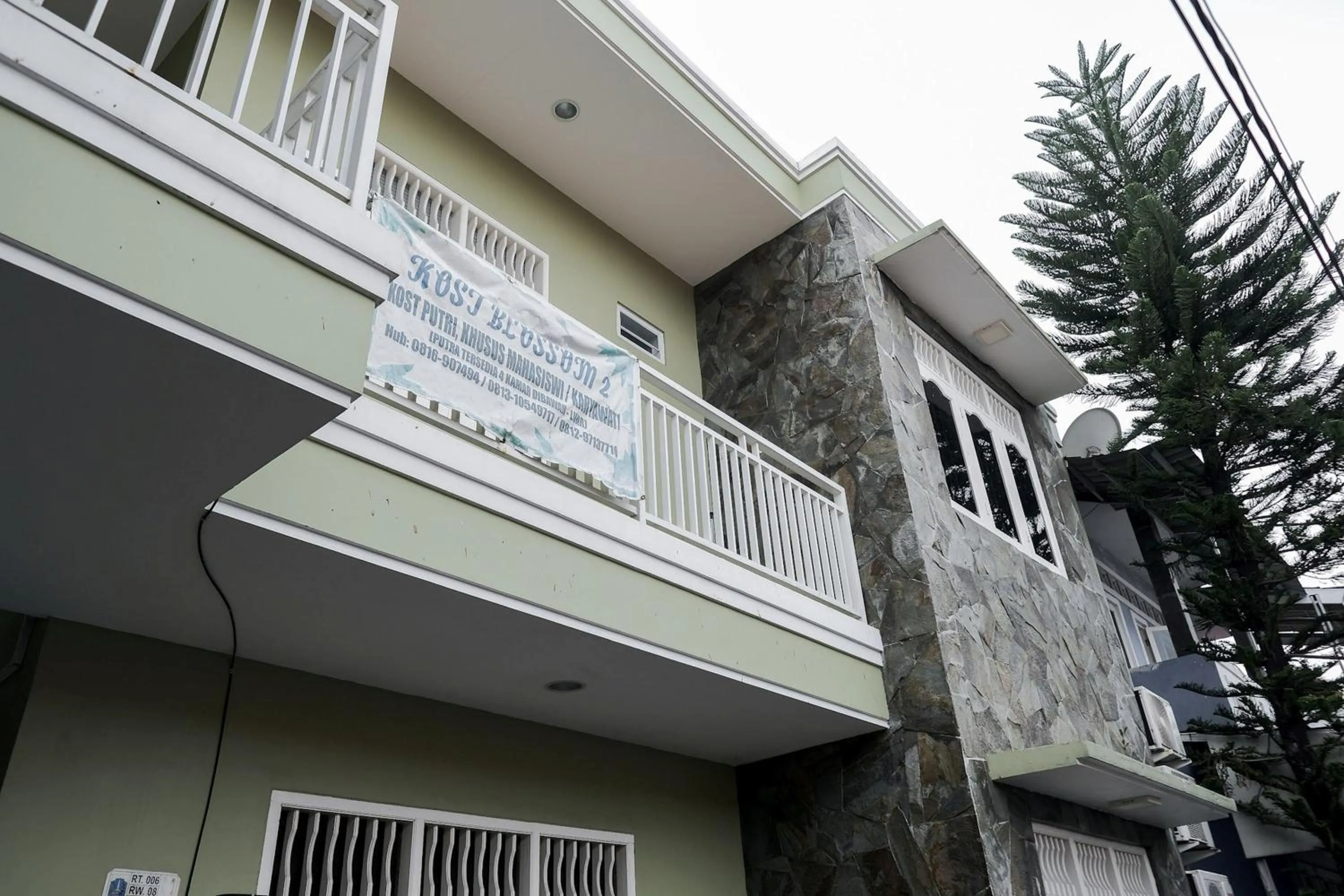 Property building in KoolKost Syariah near Green Pramuka Square Mall - Minimal Stay 6 Nights