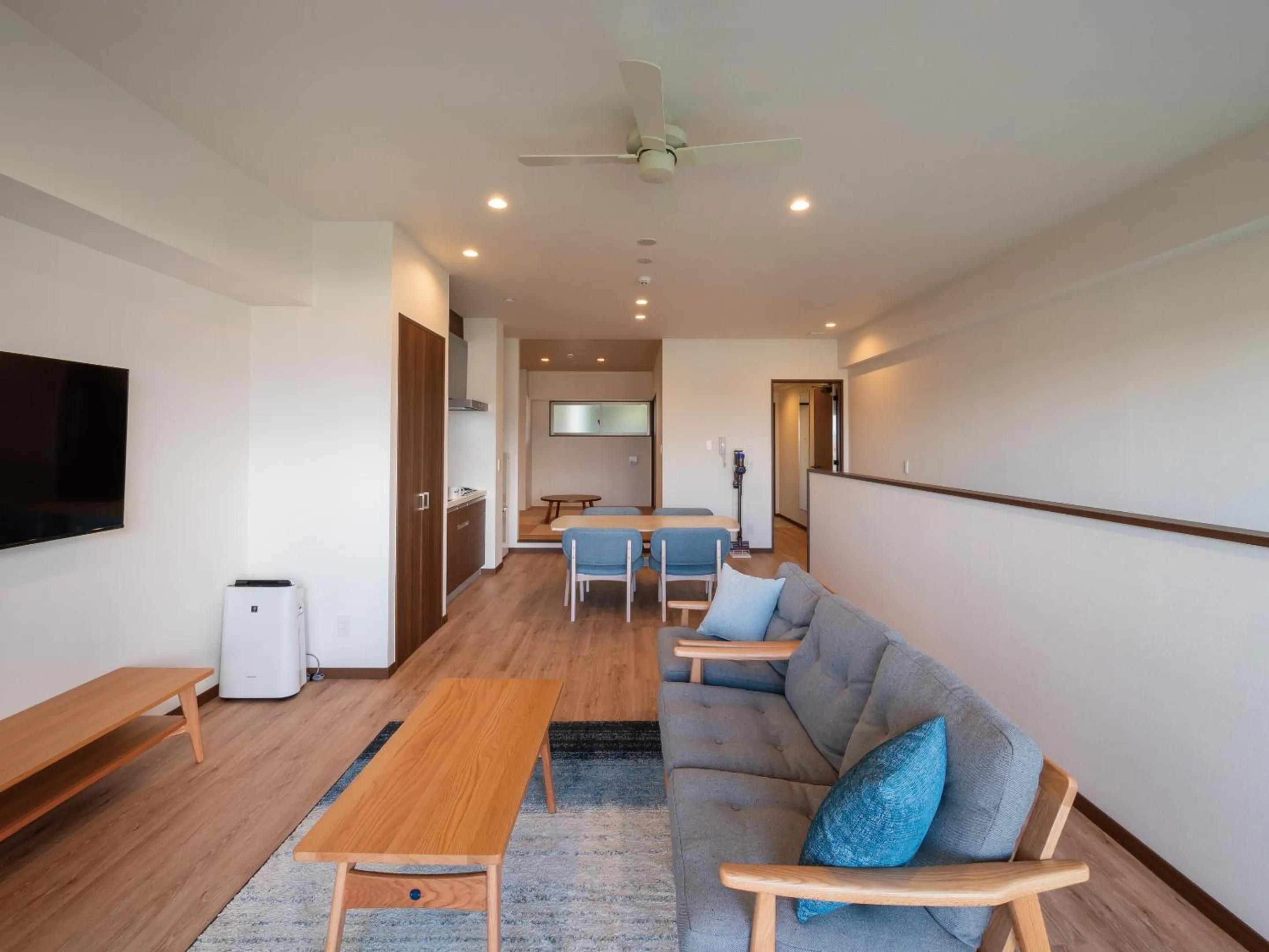 Living room in Private condo Kourijima by Coldio Smart Resort