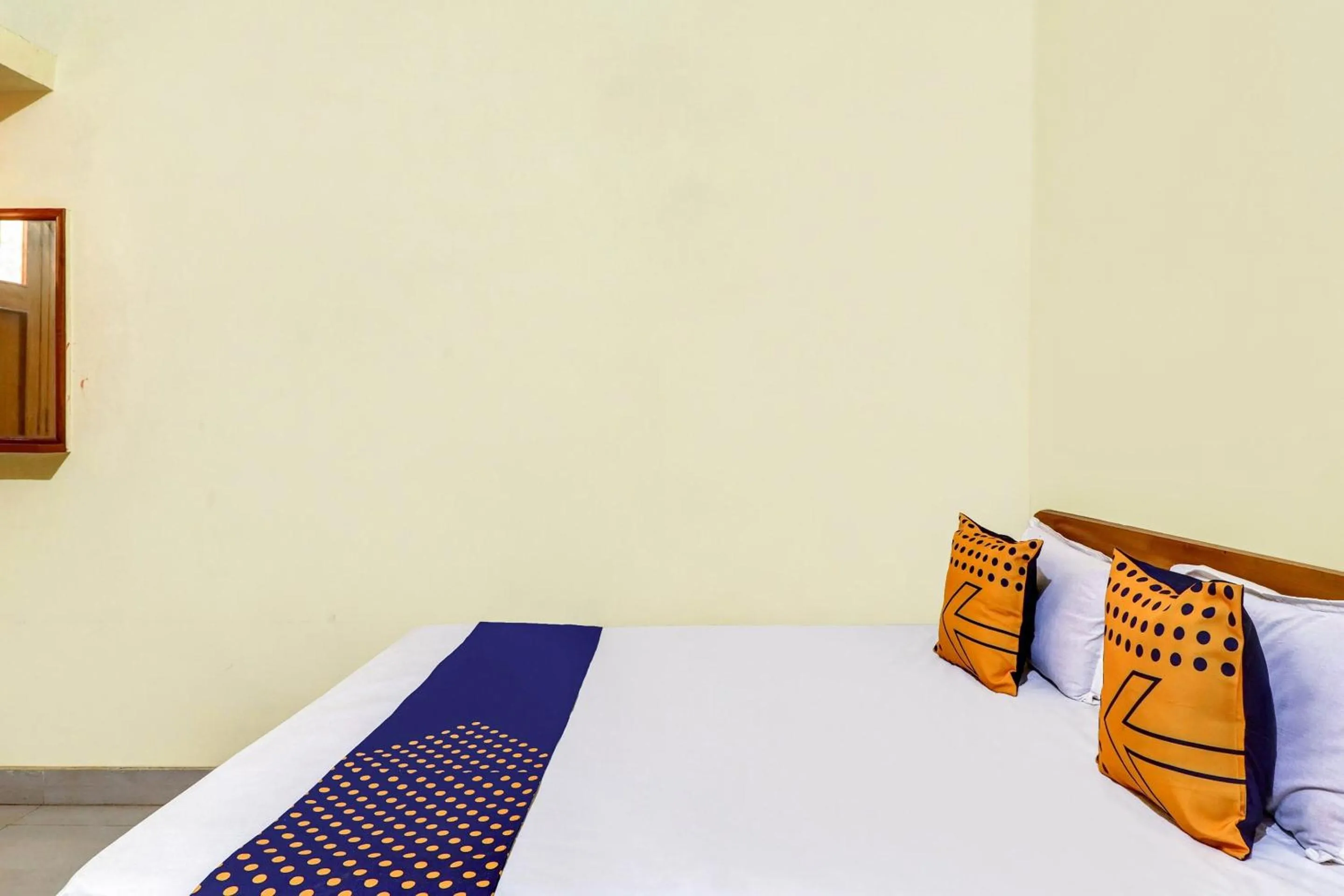 Bedroom, Bed in Hotel O Shivaye Rest House