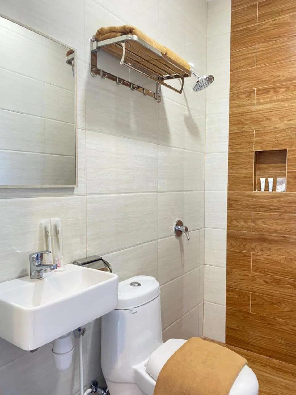 Bathroom in BATAM 1 HOTEL