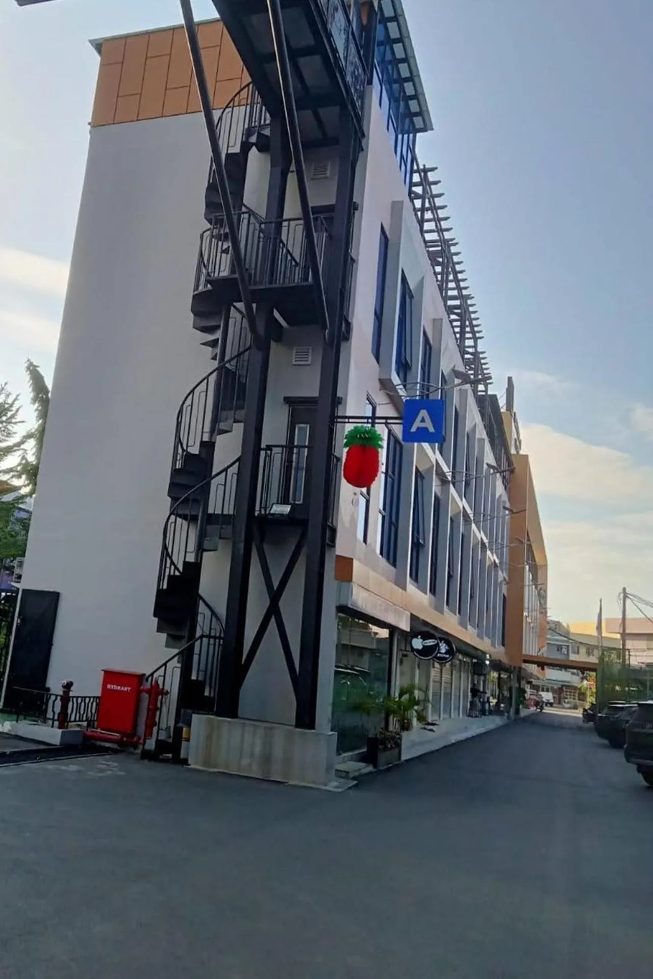 Property building in BATAM 1 HOTEL