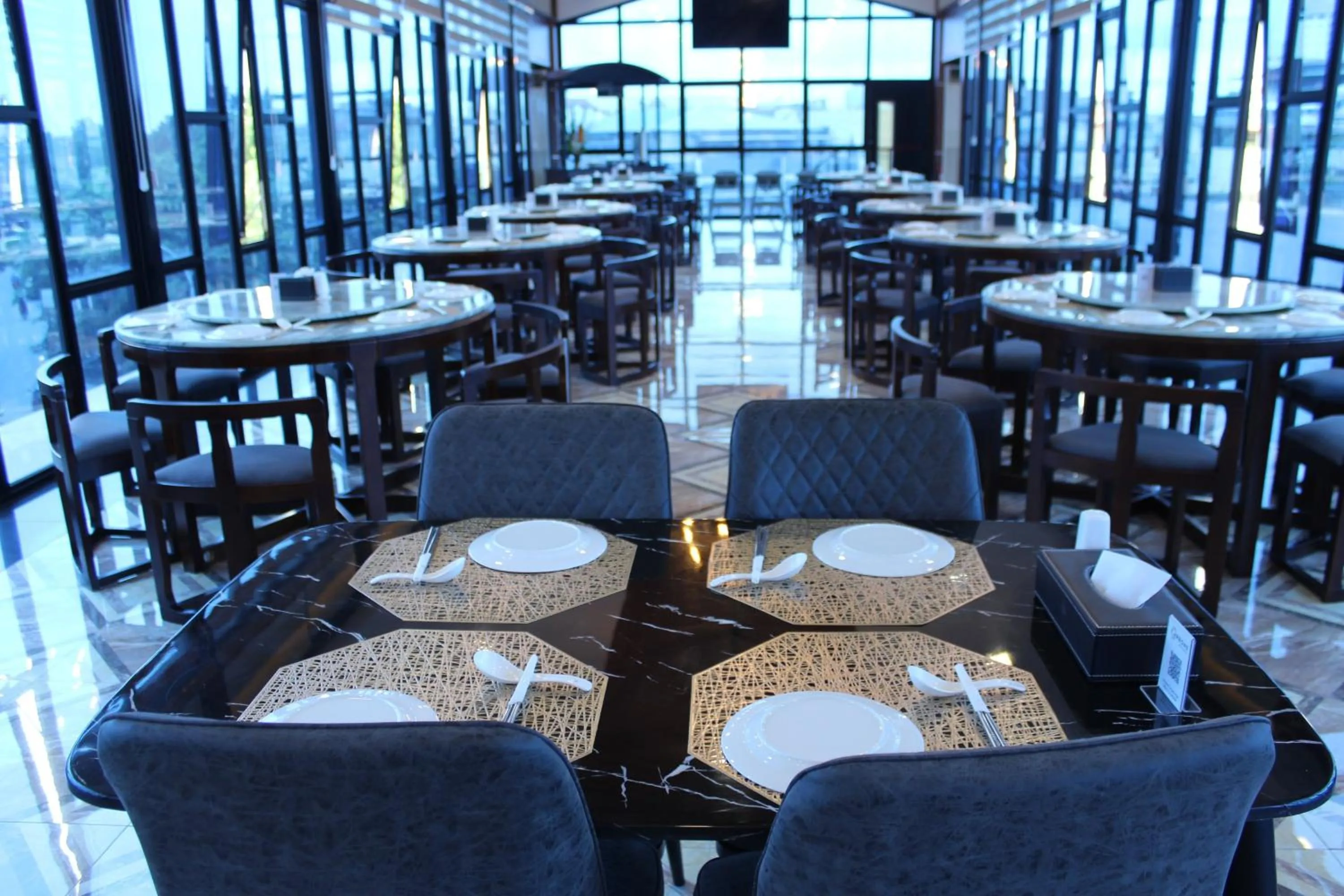 Restaurant/places to eat in BATAM 1 HOTEL