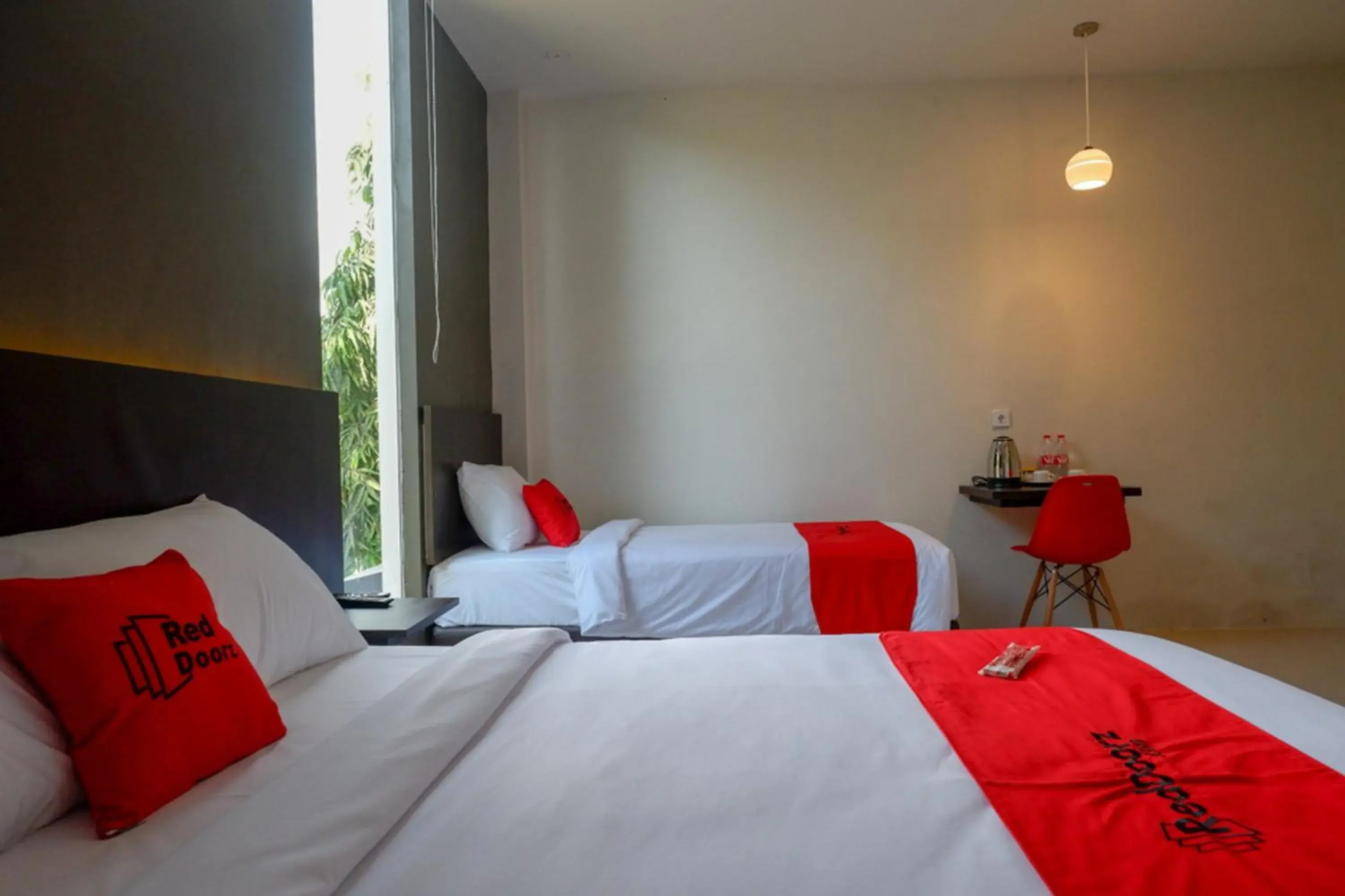 Bedroom, Bed in RedDoorz Plus near Solo Baru Bedroom, Bed in RedDoorz Plus near Solo Baru