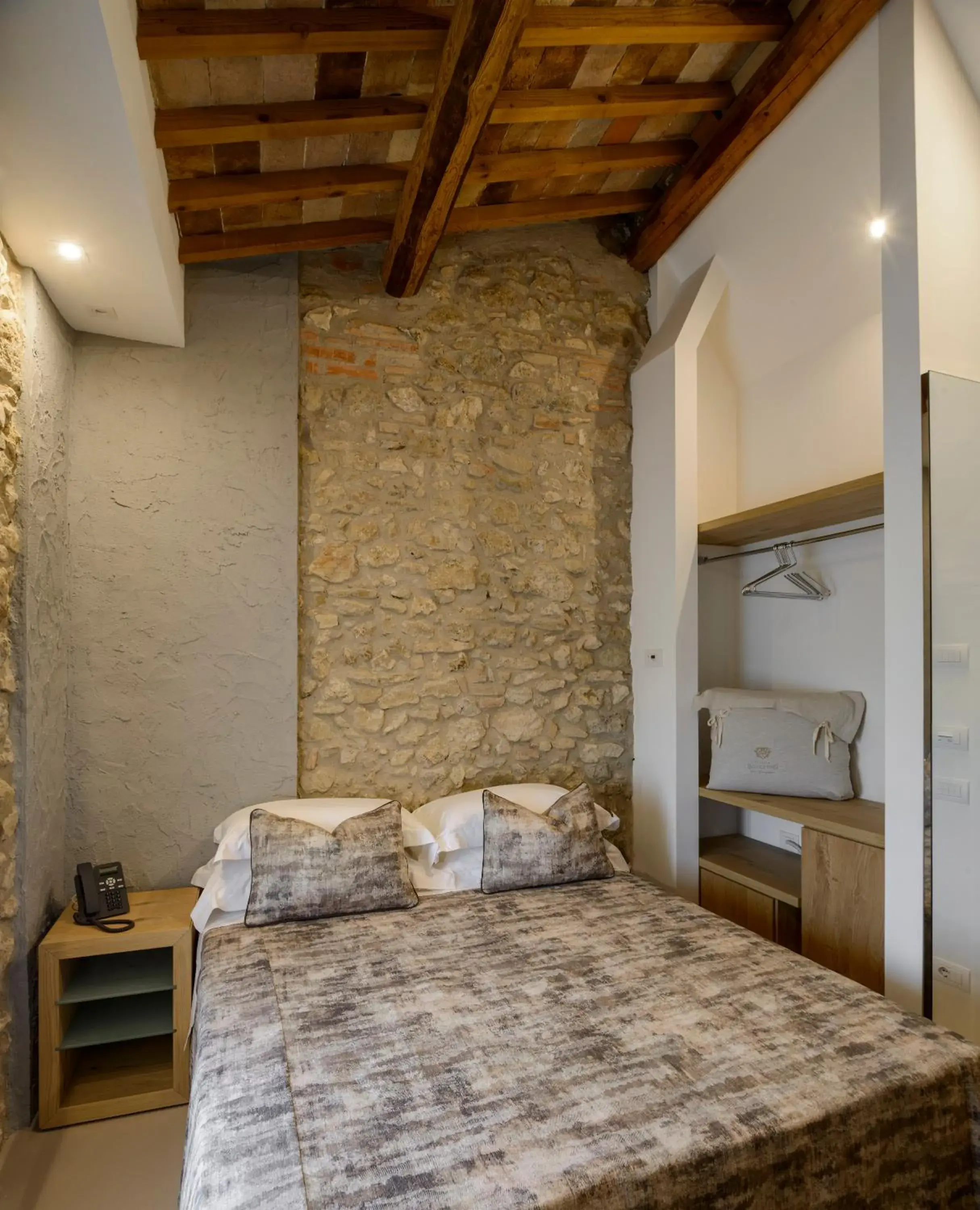 Small Double Room - single occupancy in Tenuta Sovestro - Agriturismo e winery Small Double Room - single occupancy in Tenuta Sovestro - Agriturismo e winery