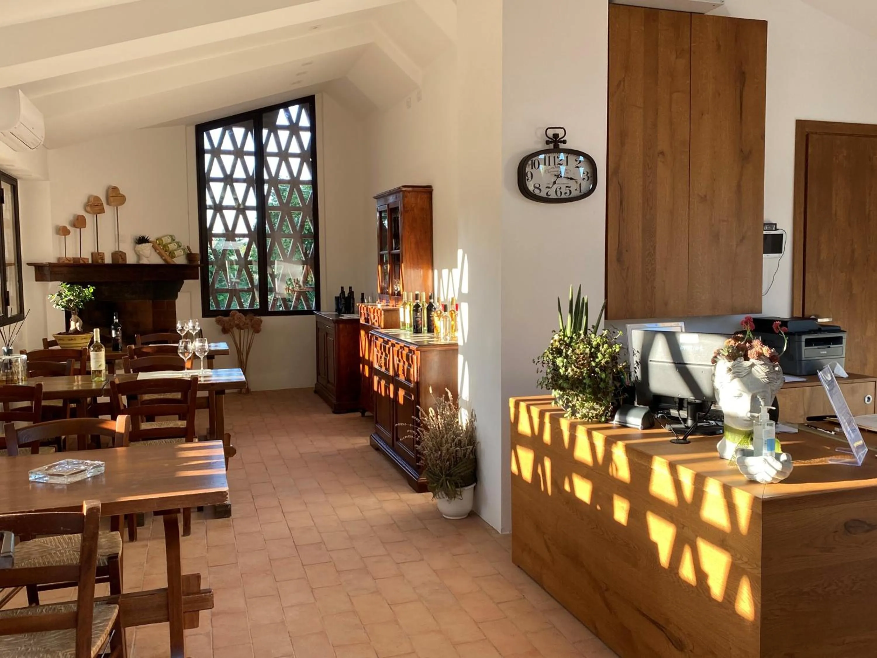 Lobby or reception in Tenuta Sovestro - Agriturismo e winery