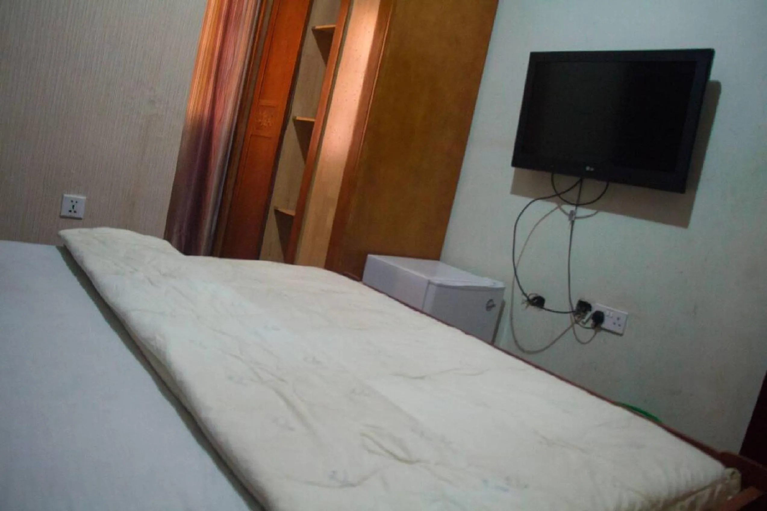 Bed in Owees Place-standard