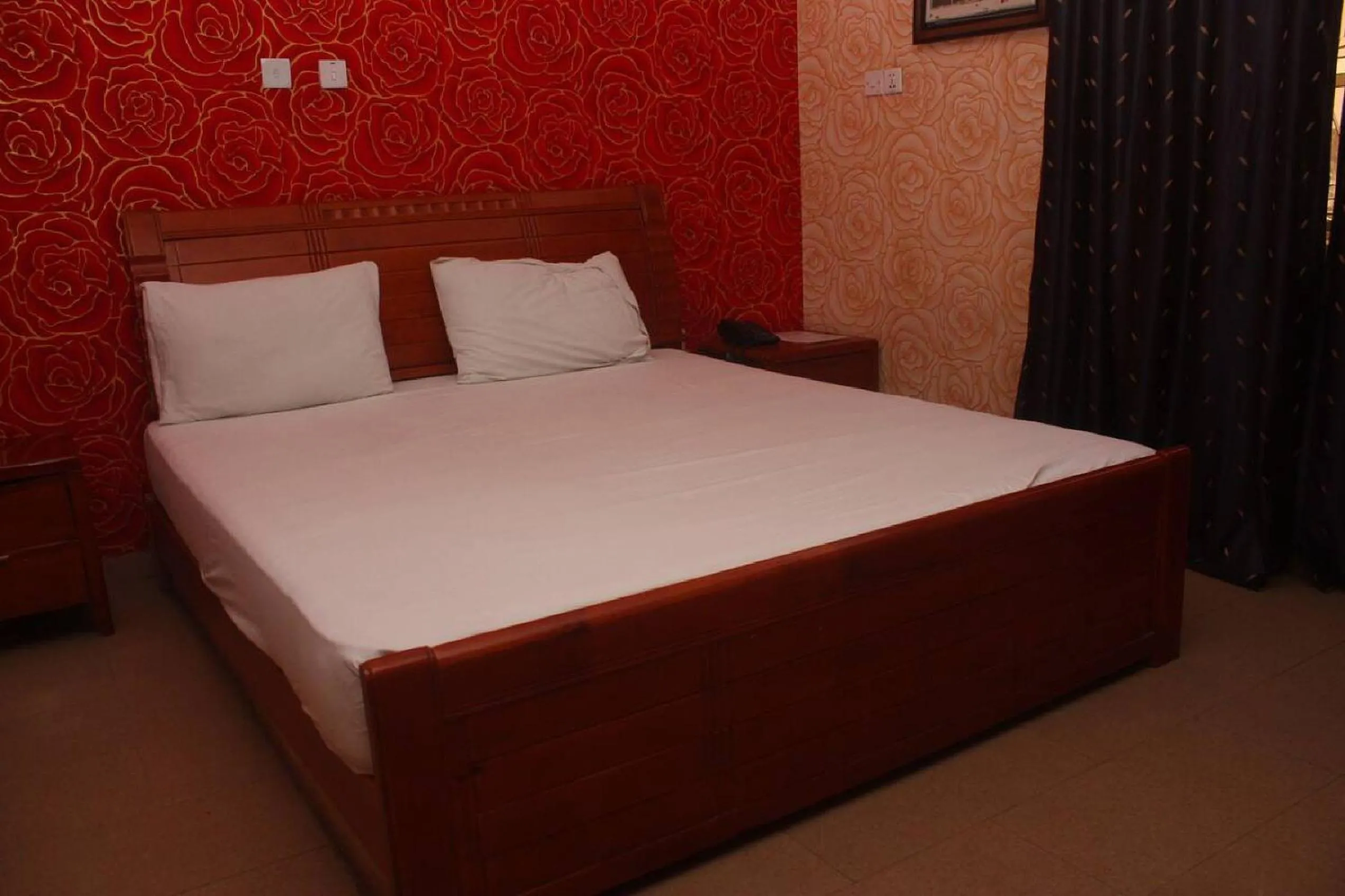 Bed in Owees Place-standard