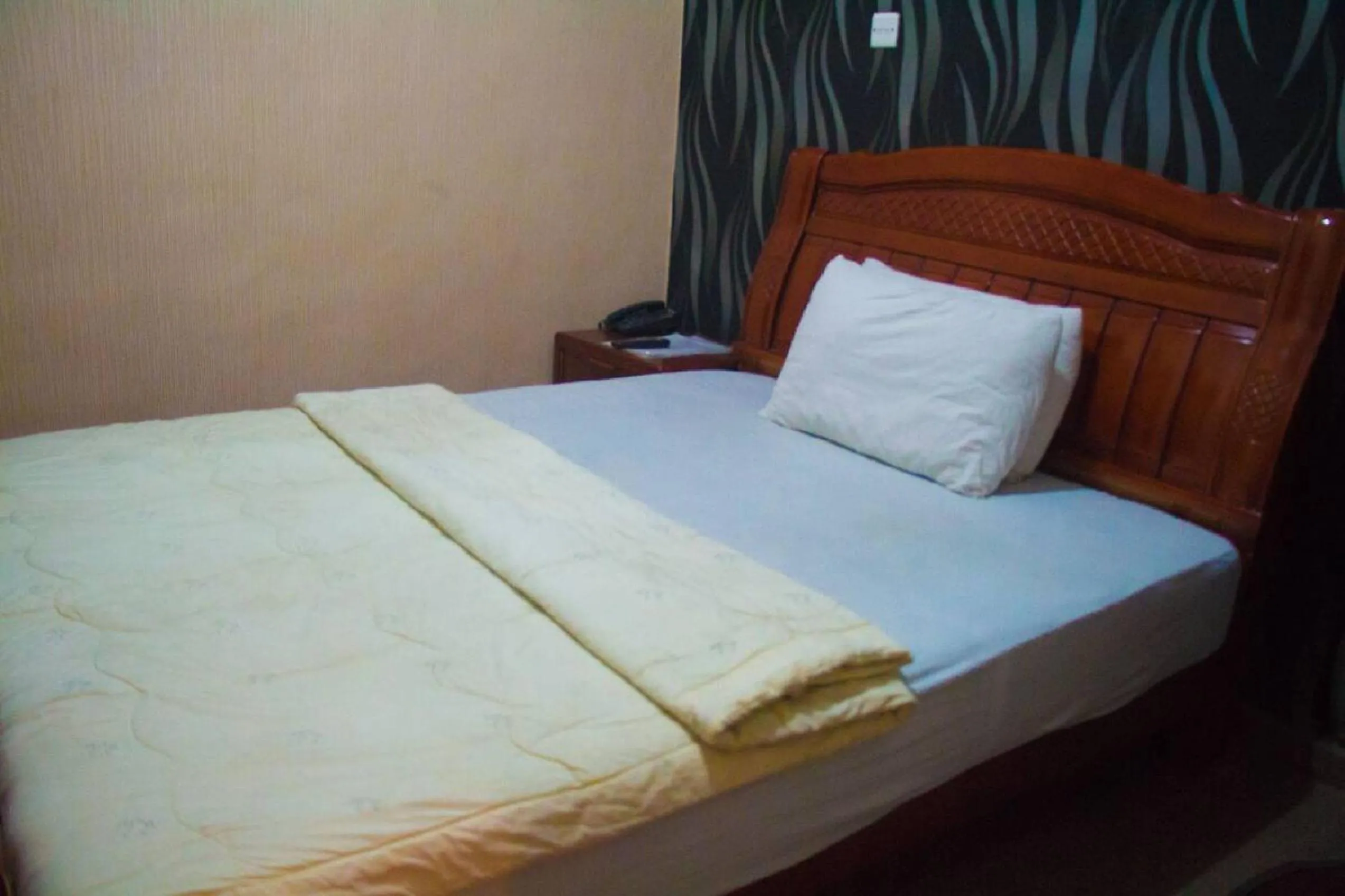 Bed in Owees Place-standard