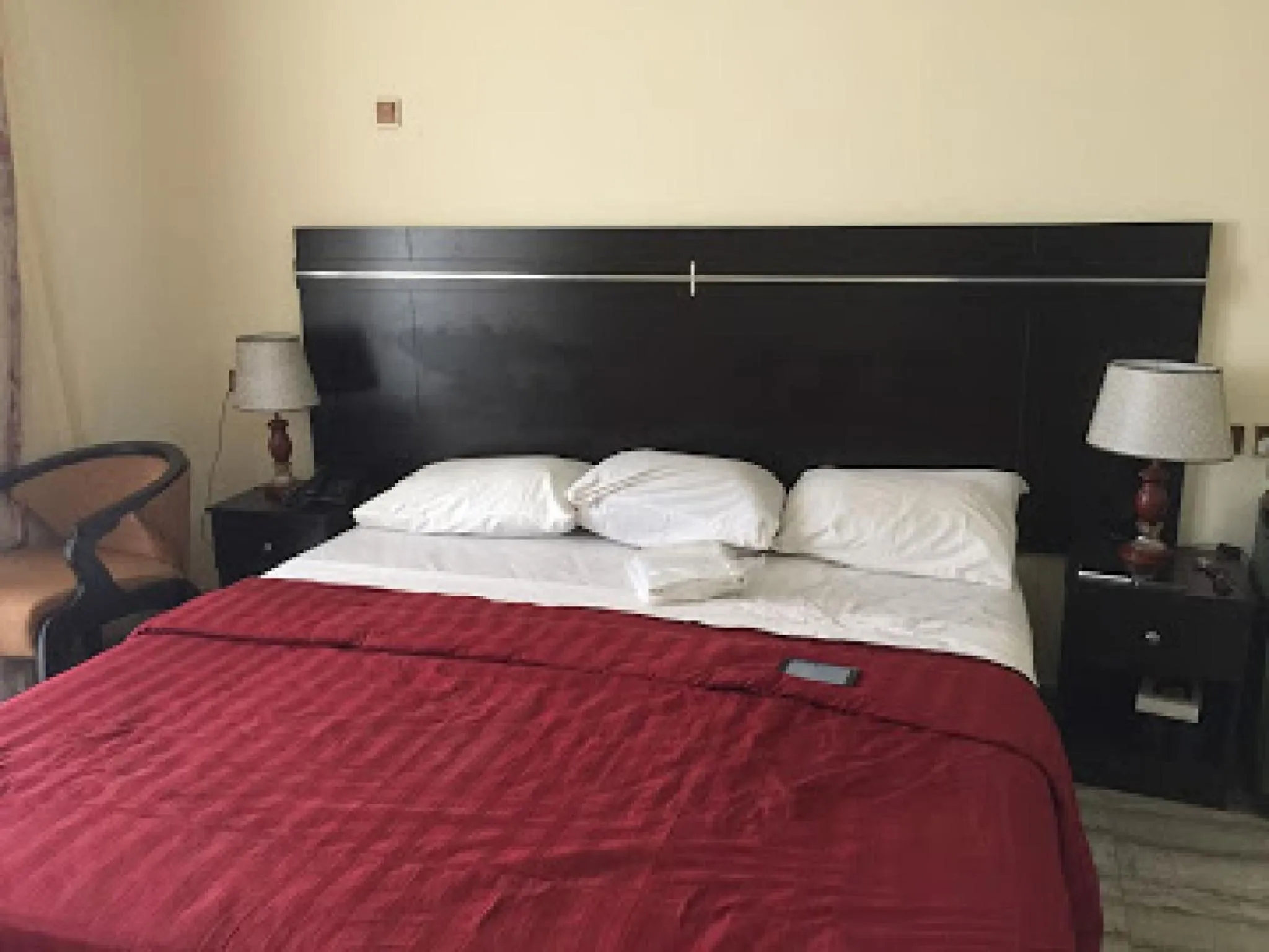 Bed in Premier Hotel-ibadan