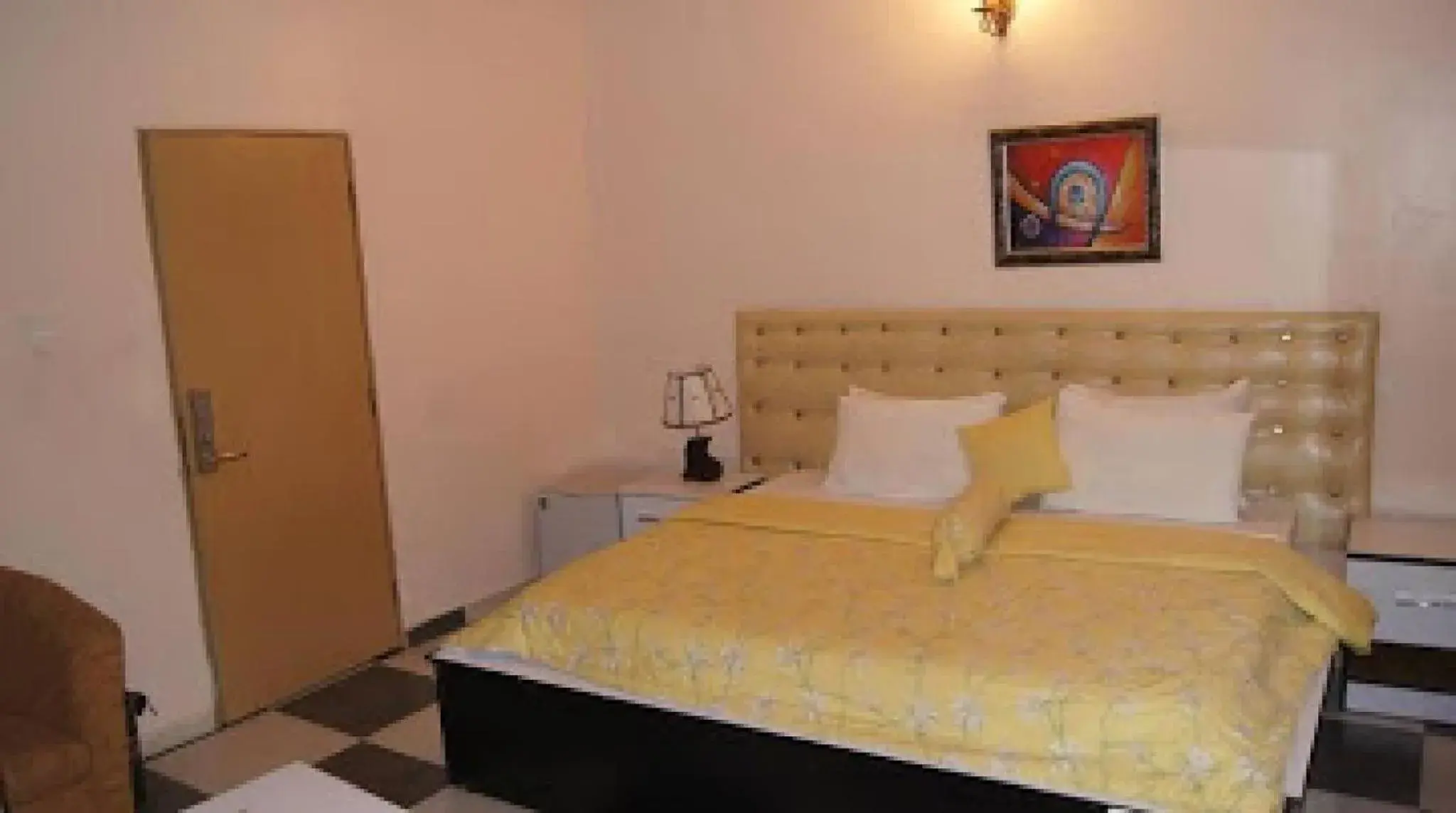 Bed in Royal View Hotel and Suites - Standard Bed in Royal View Hotel and Suites - Standard