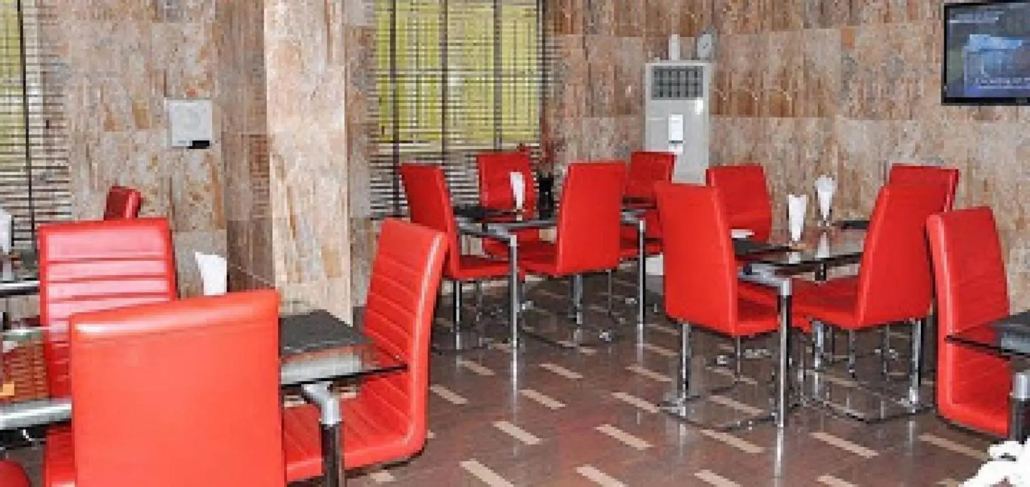 Restaurant/places to eat in Royal View Hotel and Suites - Standard Restaurant/places to eat in Royal View Hotel and Suites - Standard