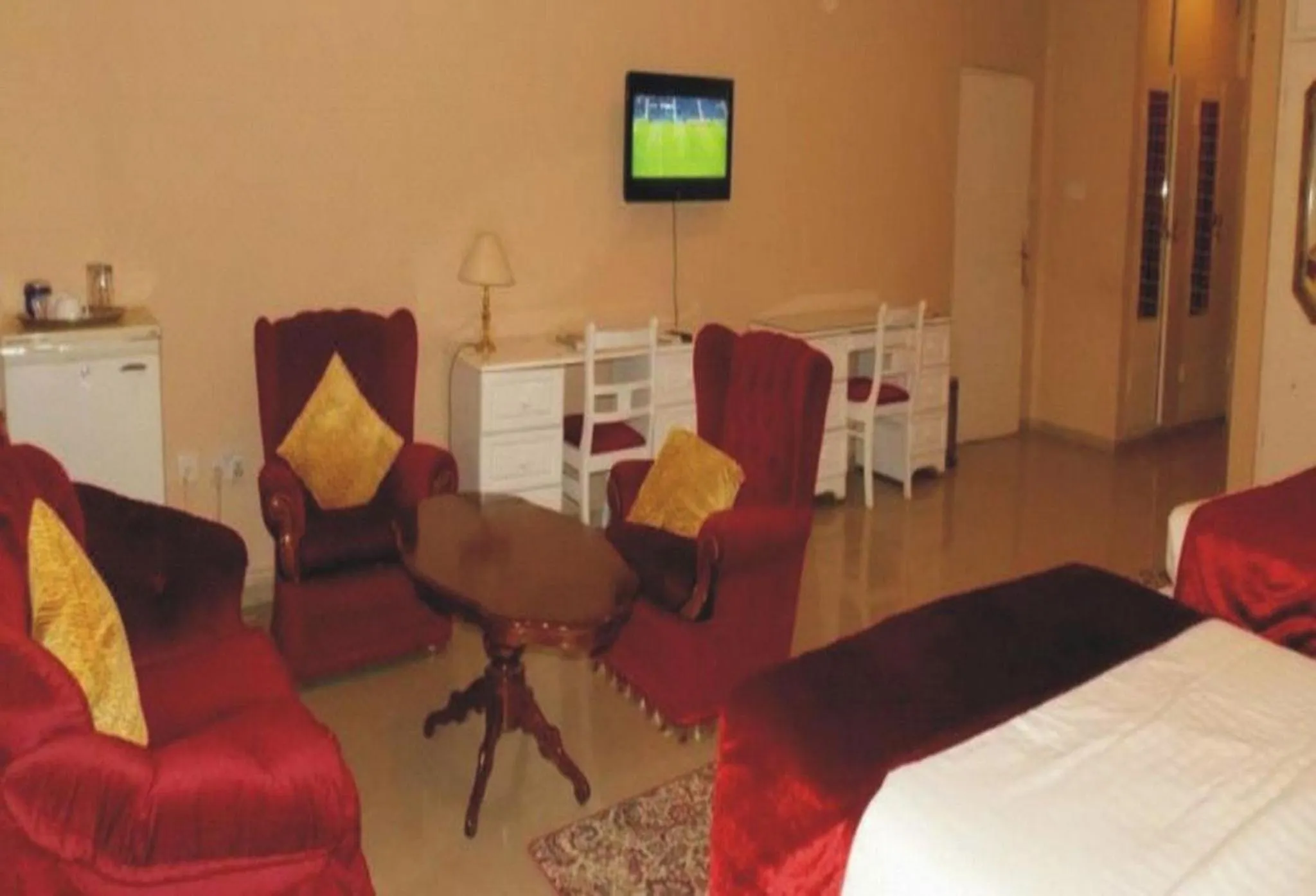 Communal lounge/ TV room, Bed in Room in Lodge - Ambassadors Hotel Ikoyi