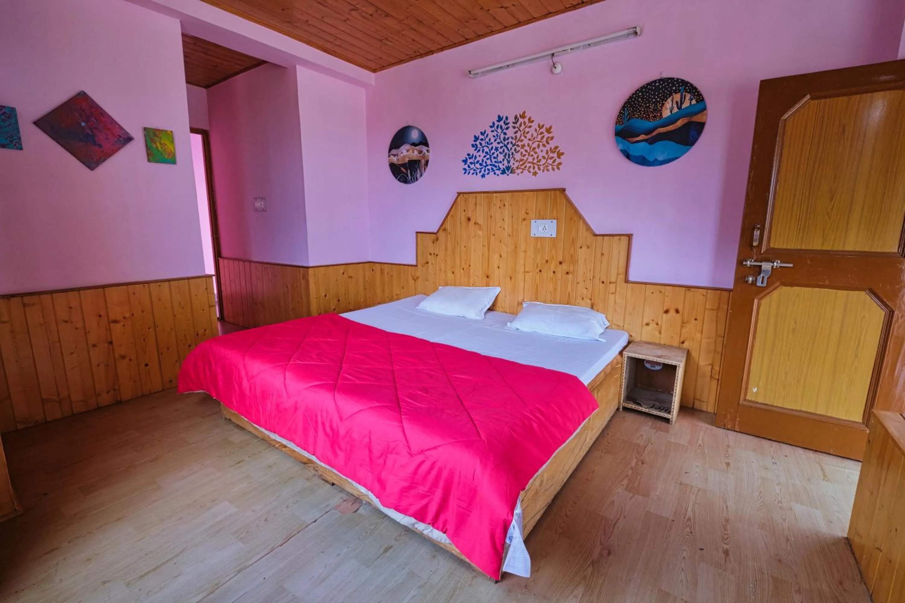 Bed in Voyageur Nest