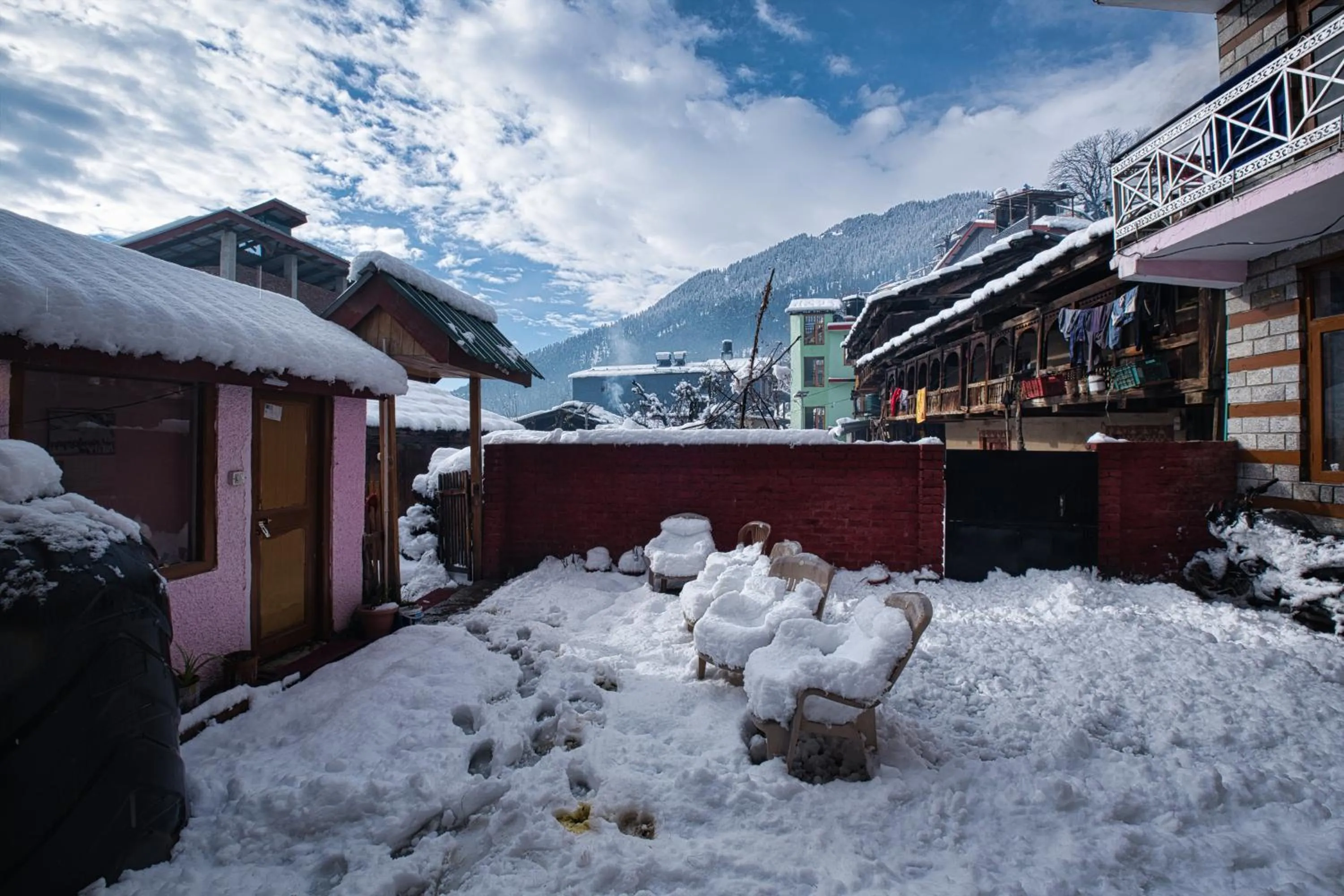 Property building in Voyageur Nest