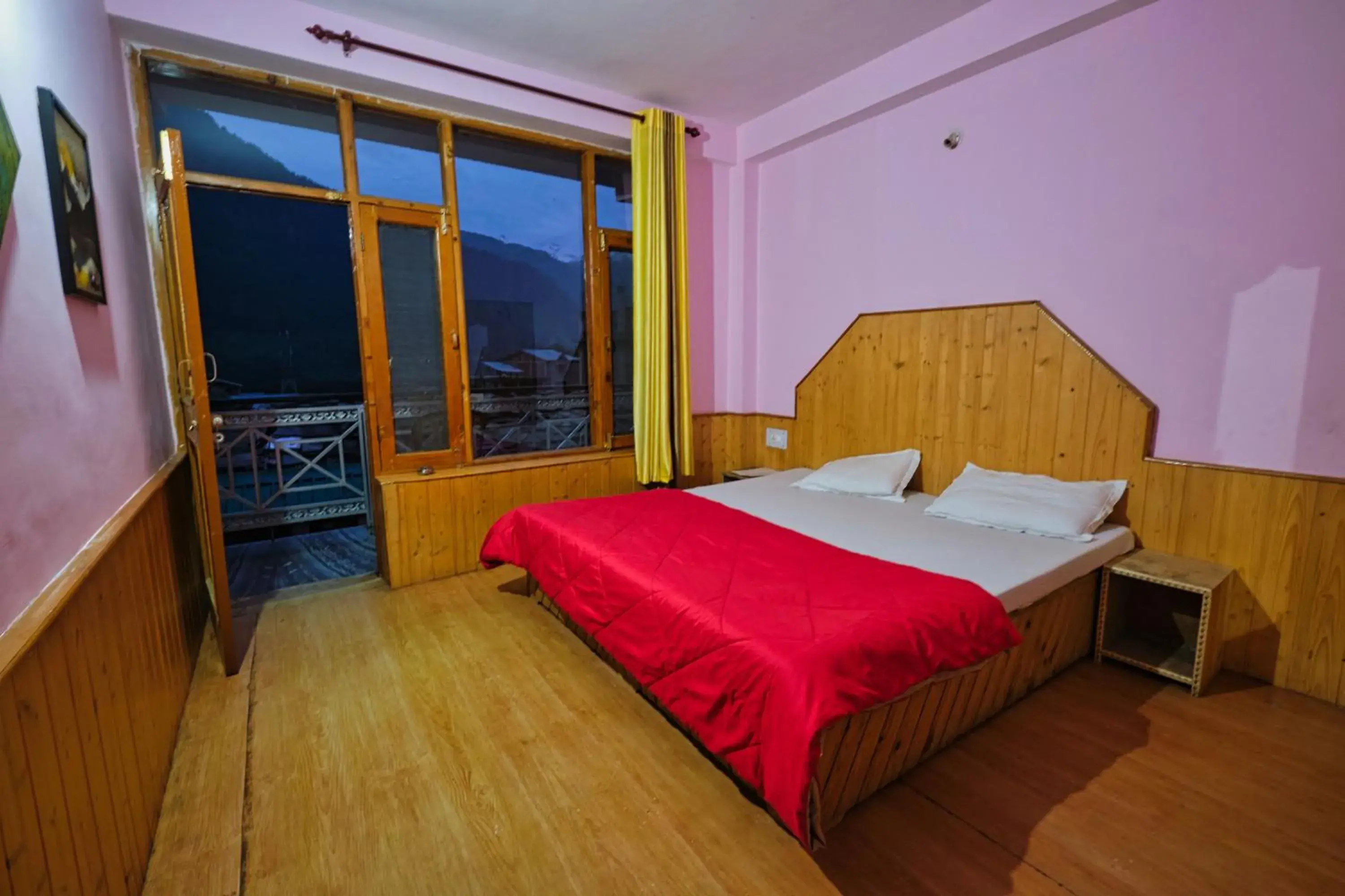 Bed in Voyageur Nest Bed in Voyageur Nest