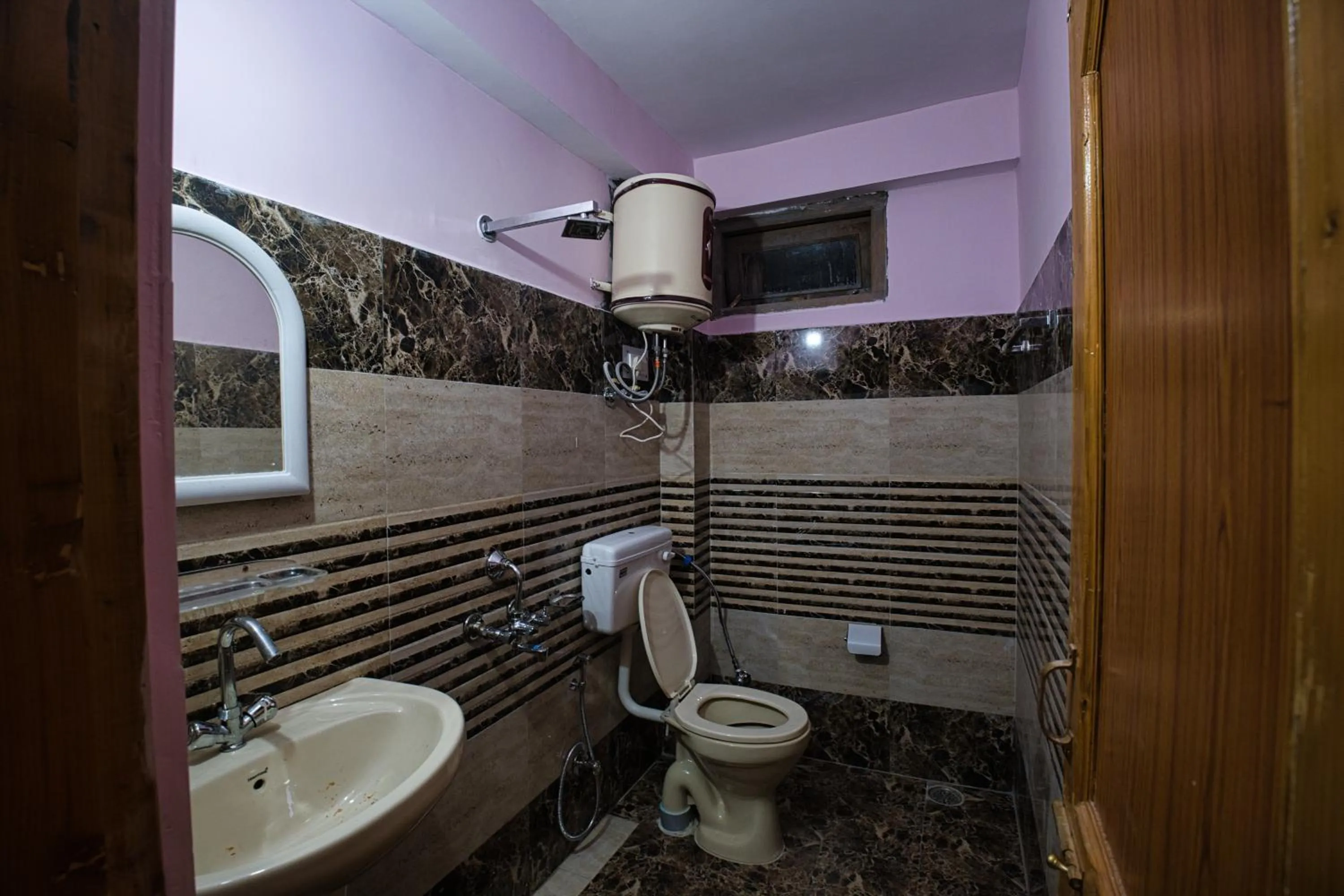 Bathroom in Voyageur Nest