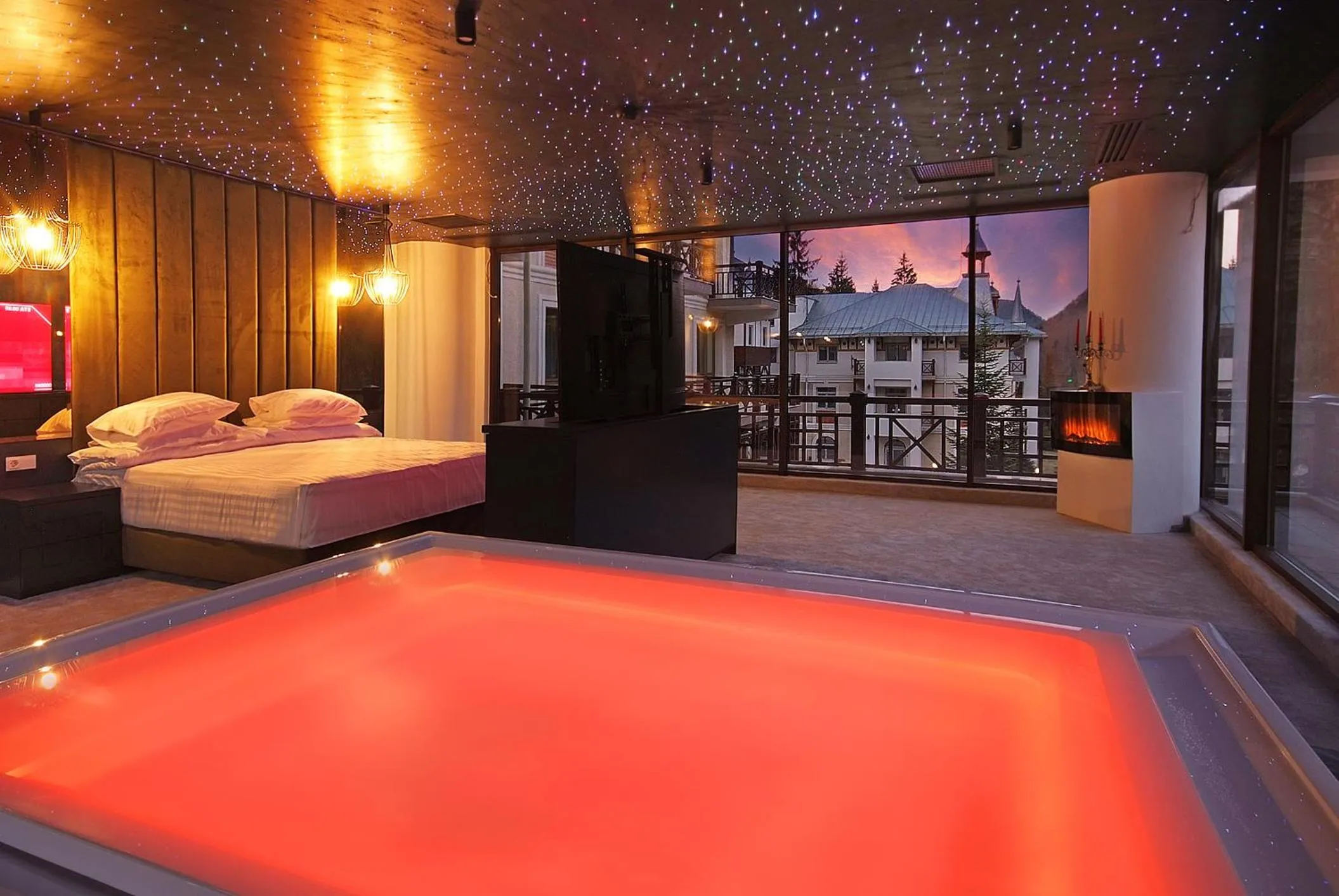 Photo of the whole room, Bed in COMPLEX PANORAMIC