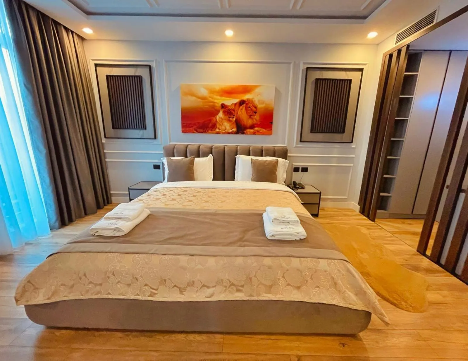 Photo of the whole room, Bed in Royal East Resort