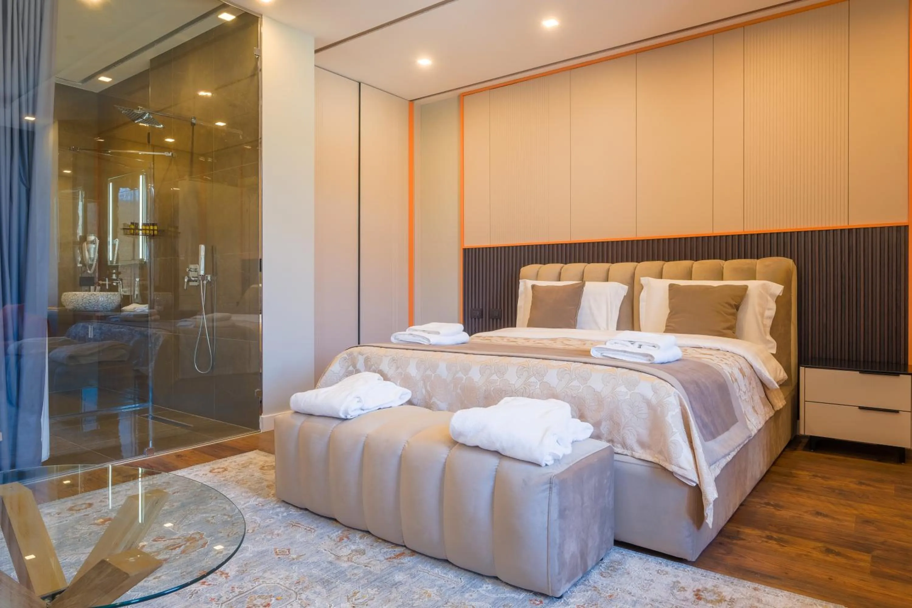 Bedroom, Bed in Royal East Resort